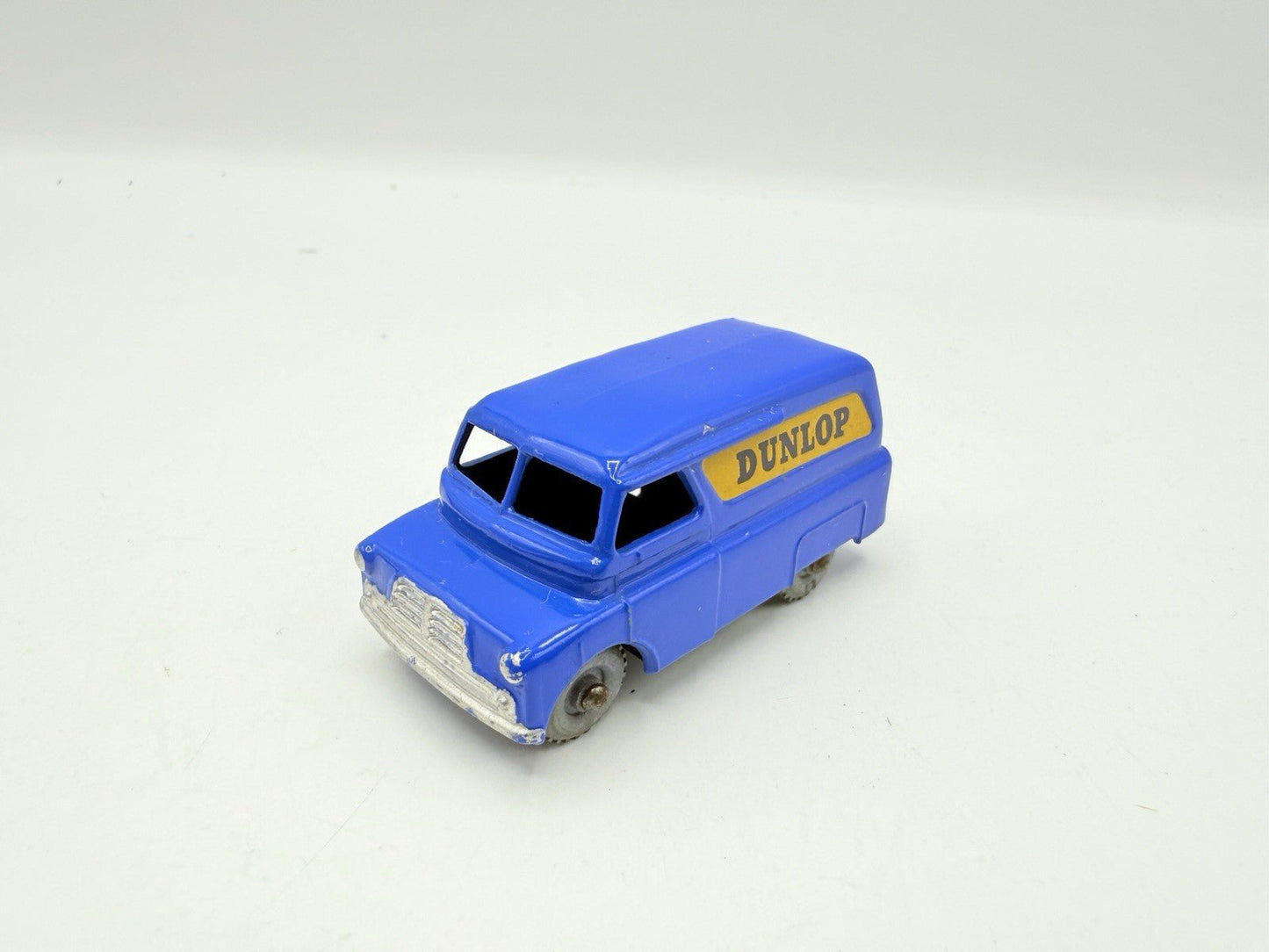 Matchbox Lesney 25a Bedford Dunlop Van MW - Magic Matchbox