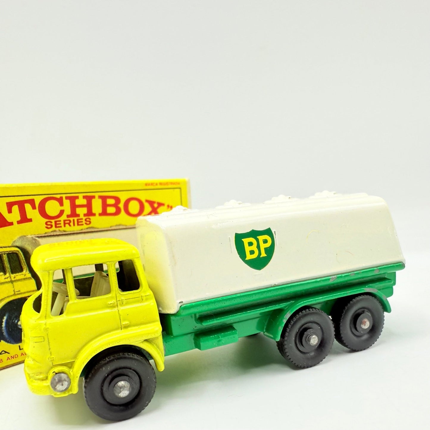 Matchbox Lesney 25c BP Tanker - Magic Matchbox