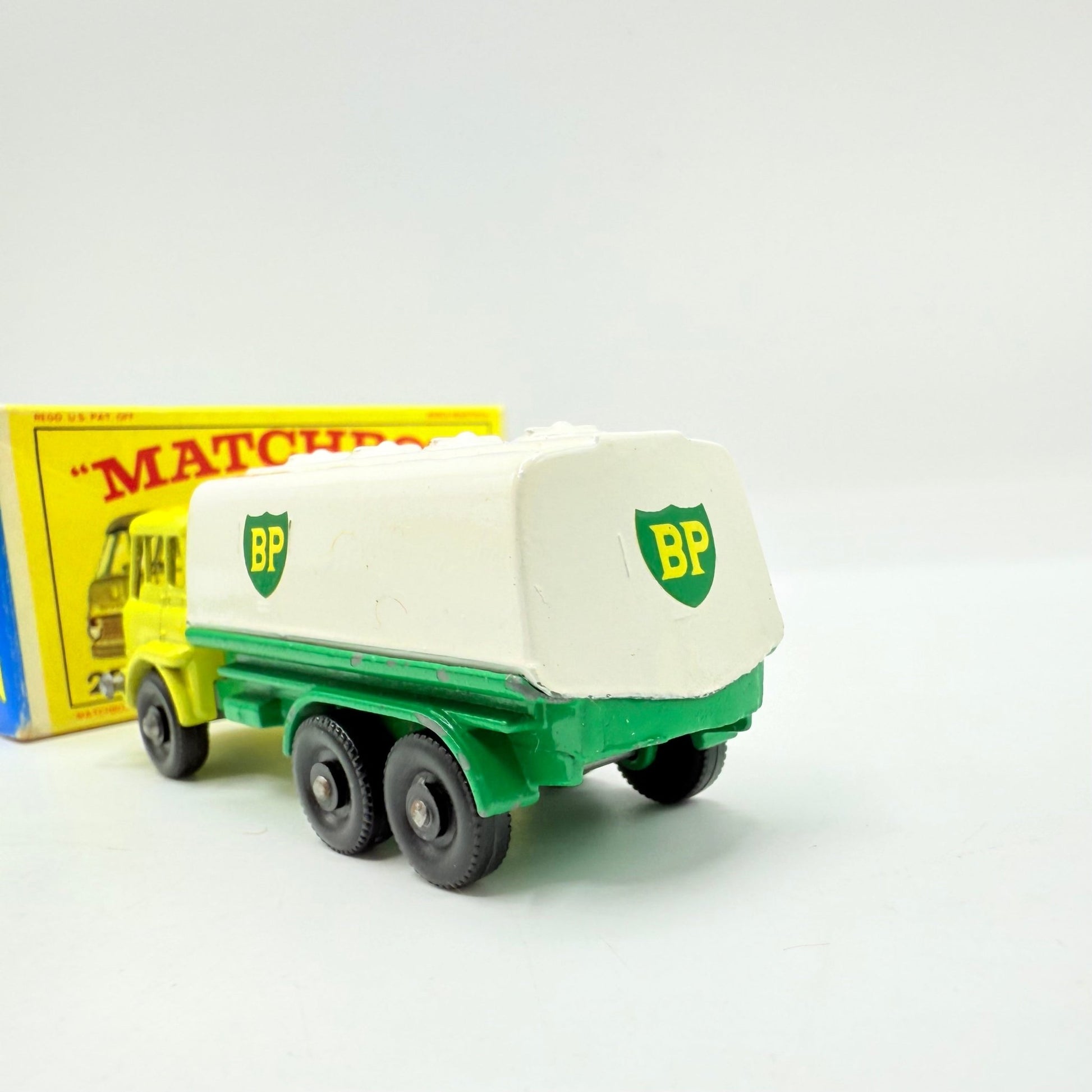 Matchbox Lesney 25c BP Tanker - Magic Matchbox