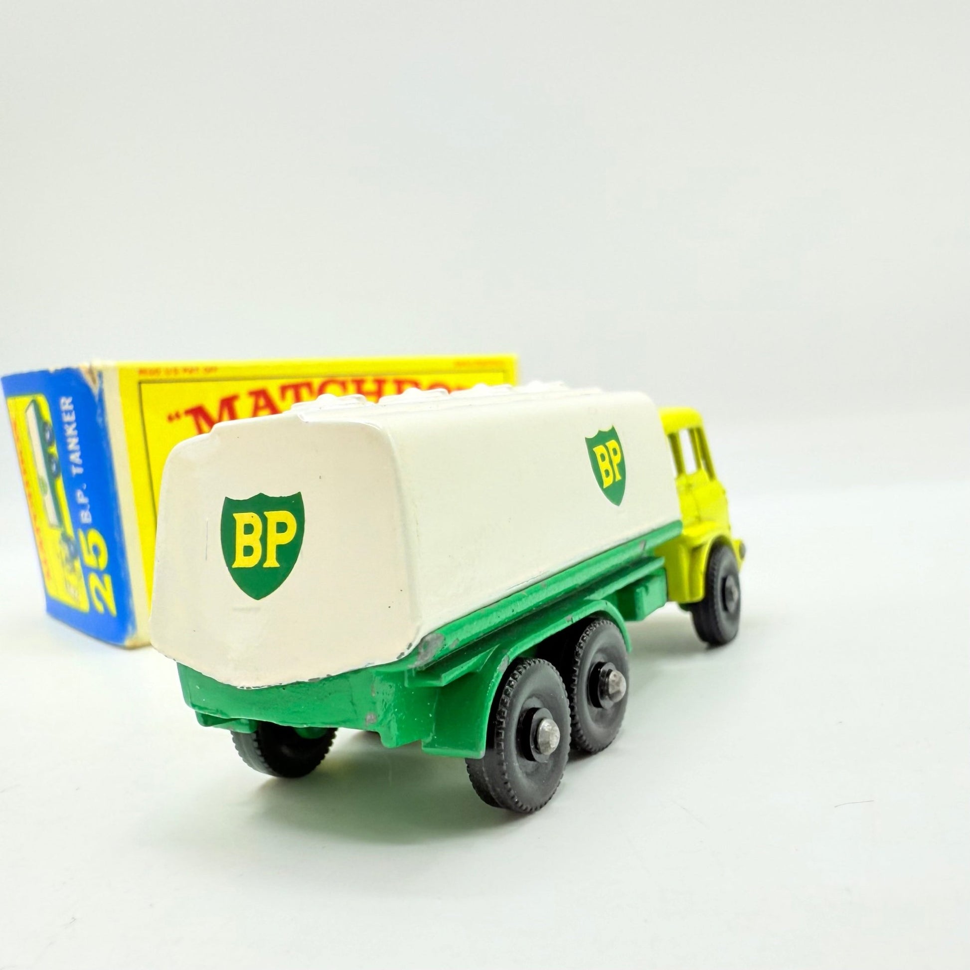 Matchbox Lesney 25c BP Tanker - Magic Matchbox