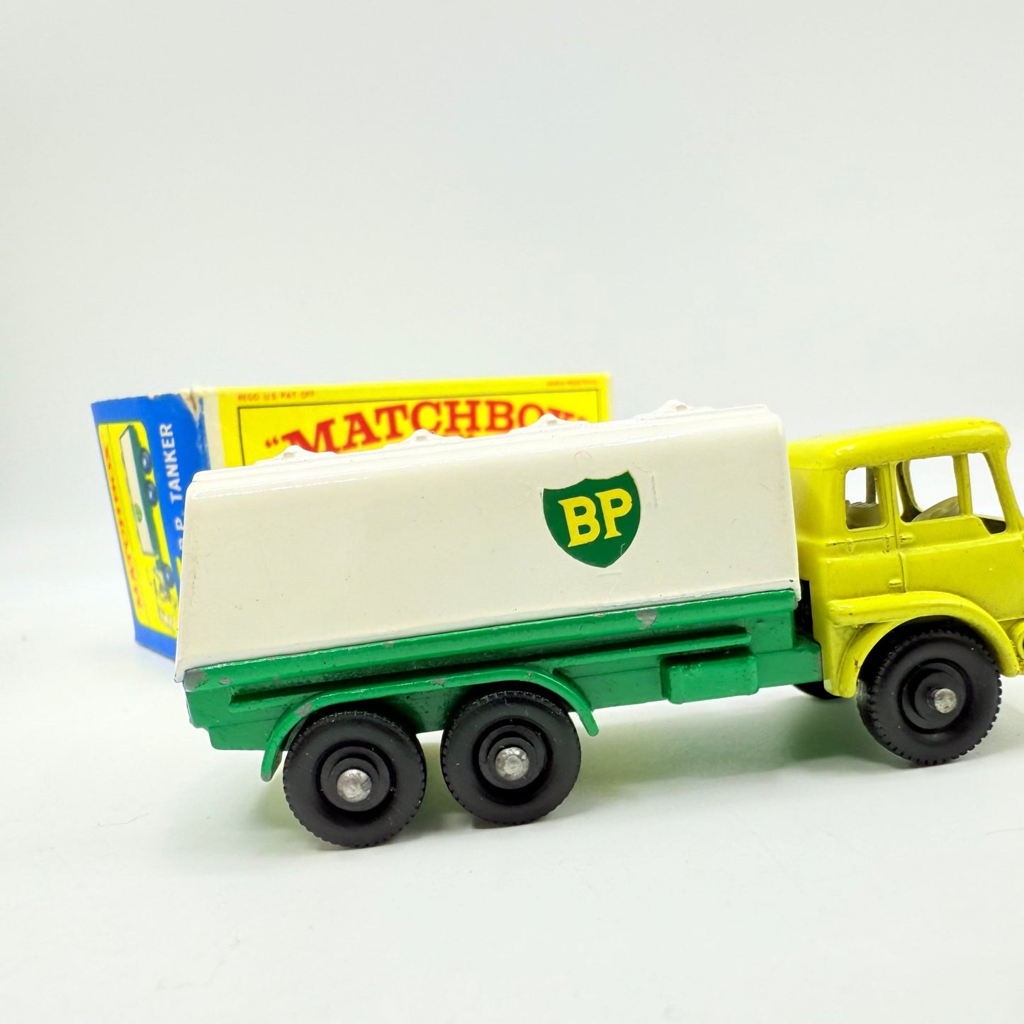 Matchbox Lesney 25c BP Tanker - Magic Matchbox