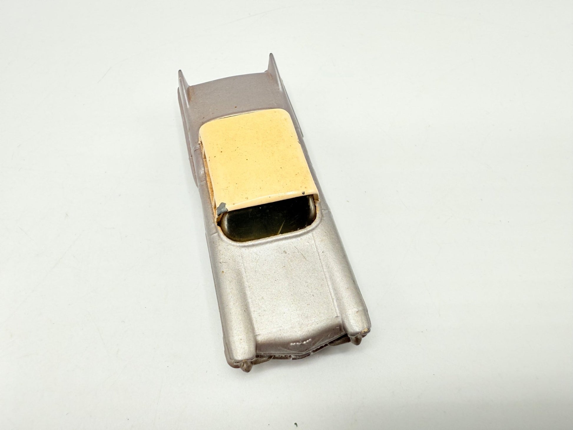 Matchbox Lesney 27c Cadillac Sixty Special Brown - Magic Matchbox