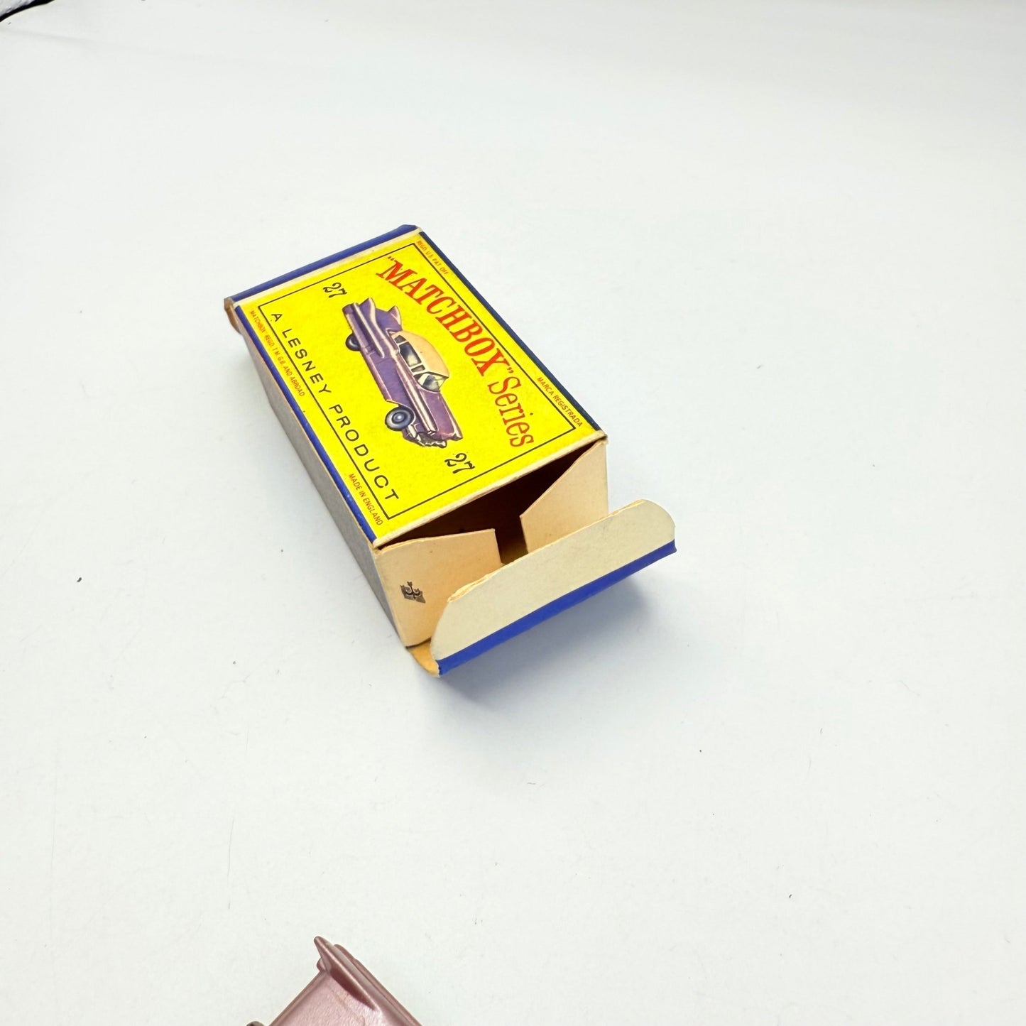 Matchbox Lesney 27c Cadillac Sixty Special GPW Black Base - Magic Matchbox