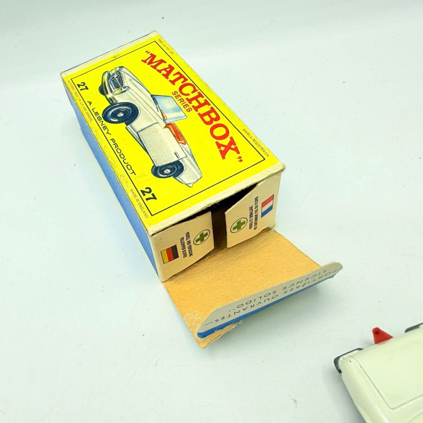 Matchbox Lesney 27d Mercedes - Benz 230SL - Magic Matchbox