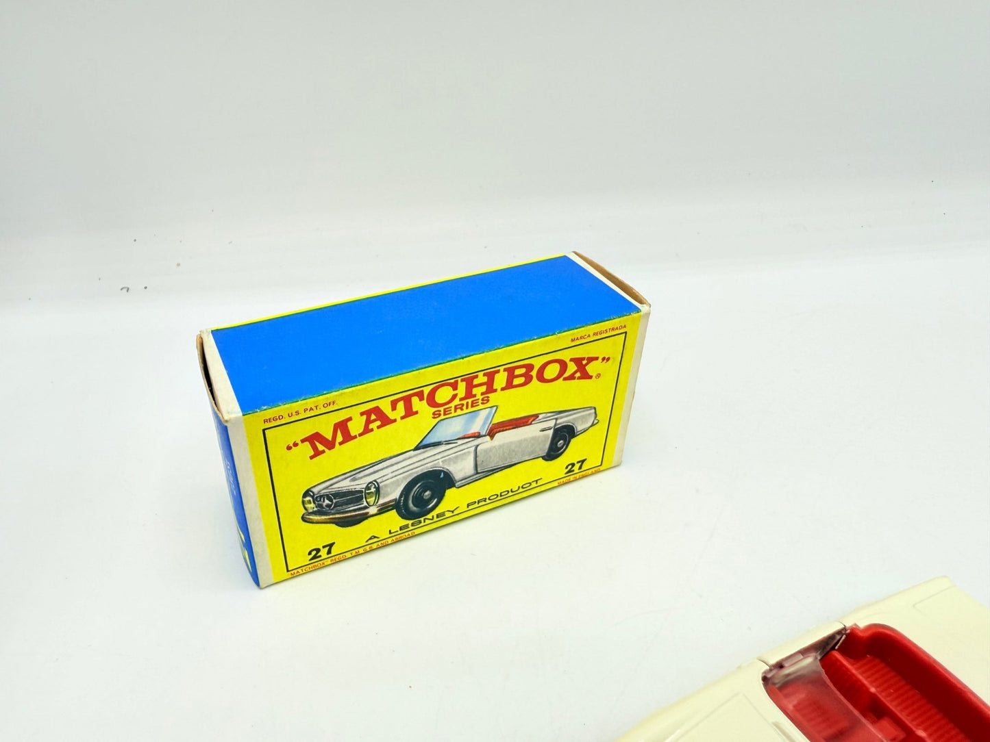 Matchbox Lesney 27d Mercedes - Benz 230SL - Magic Matchbox