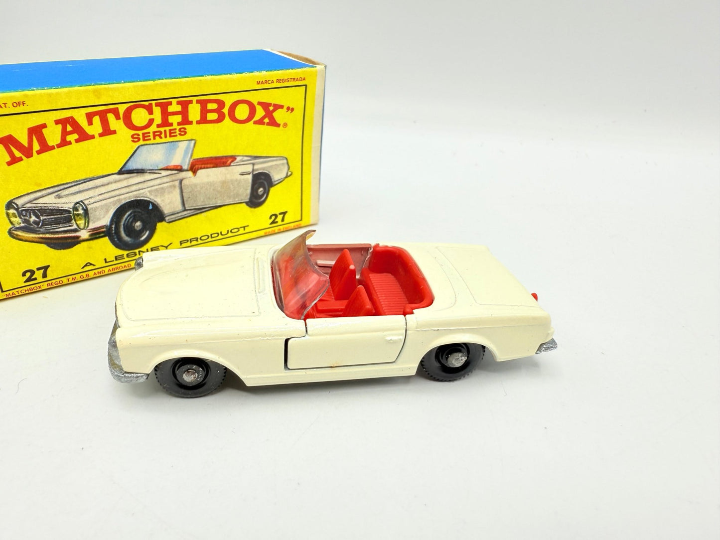 Matchbox Lesney 27d Mercedes - Benz 230SL - Magic Matchbox