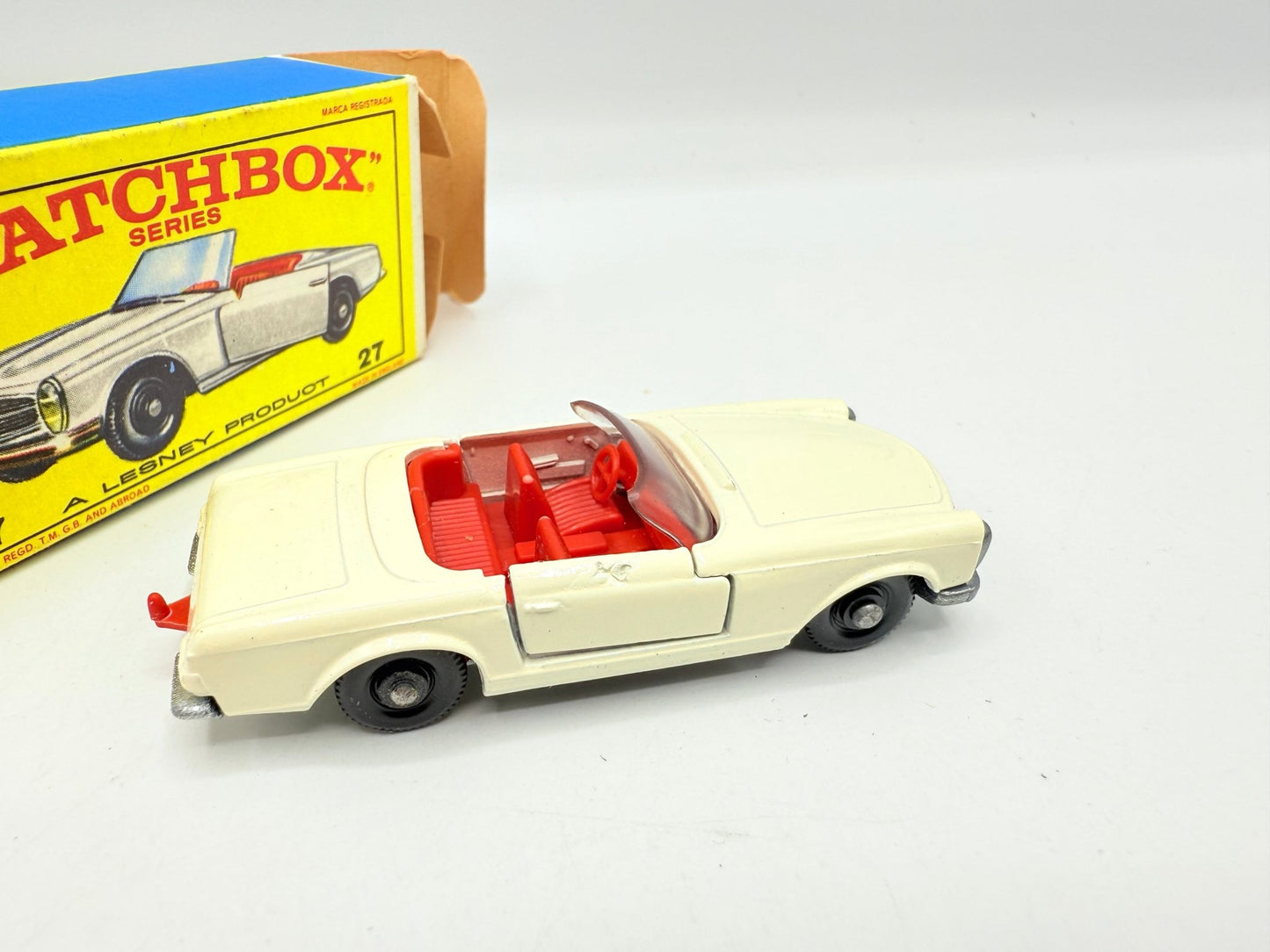Matchbox Lesney 27d Mercedes - Benz 230SL - Magic Matchbox