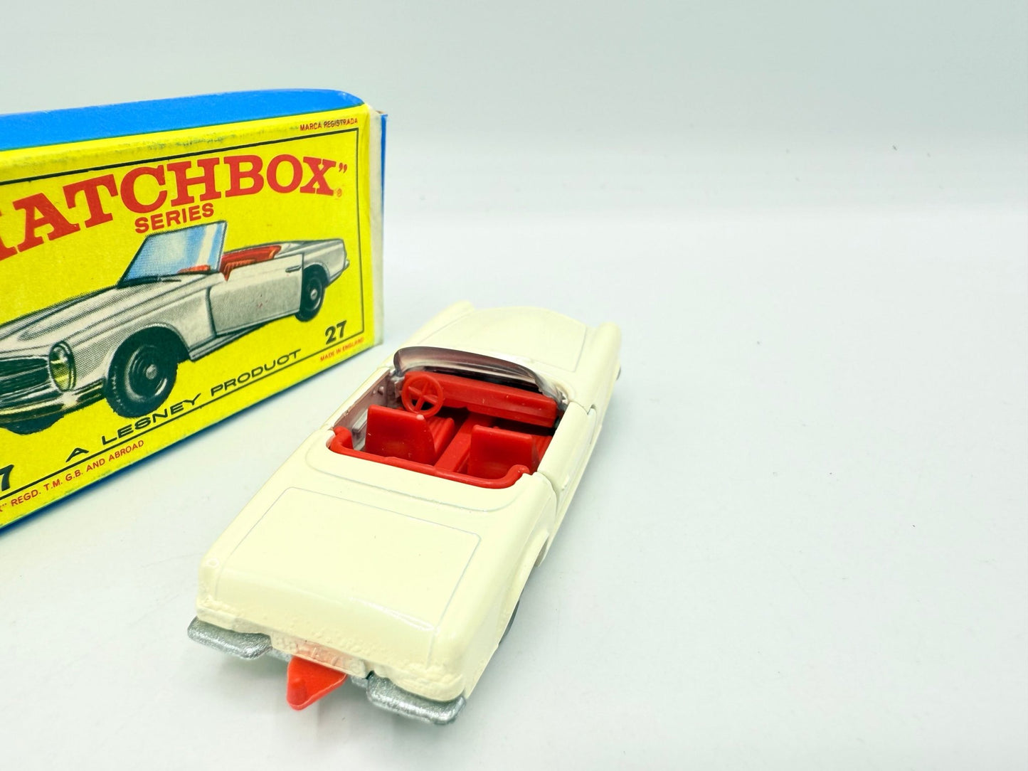 Matchbox Lesney 27d Mercedes - Benz 230SL - Magic Matchbox