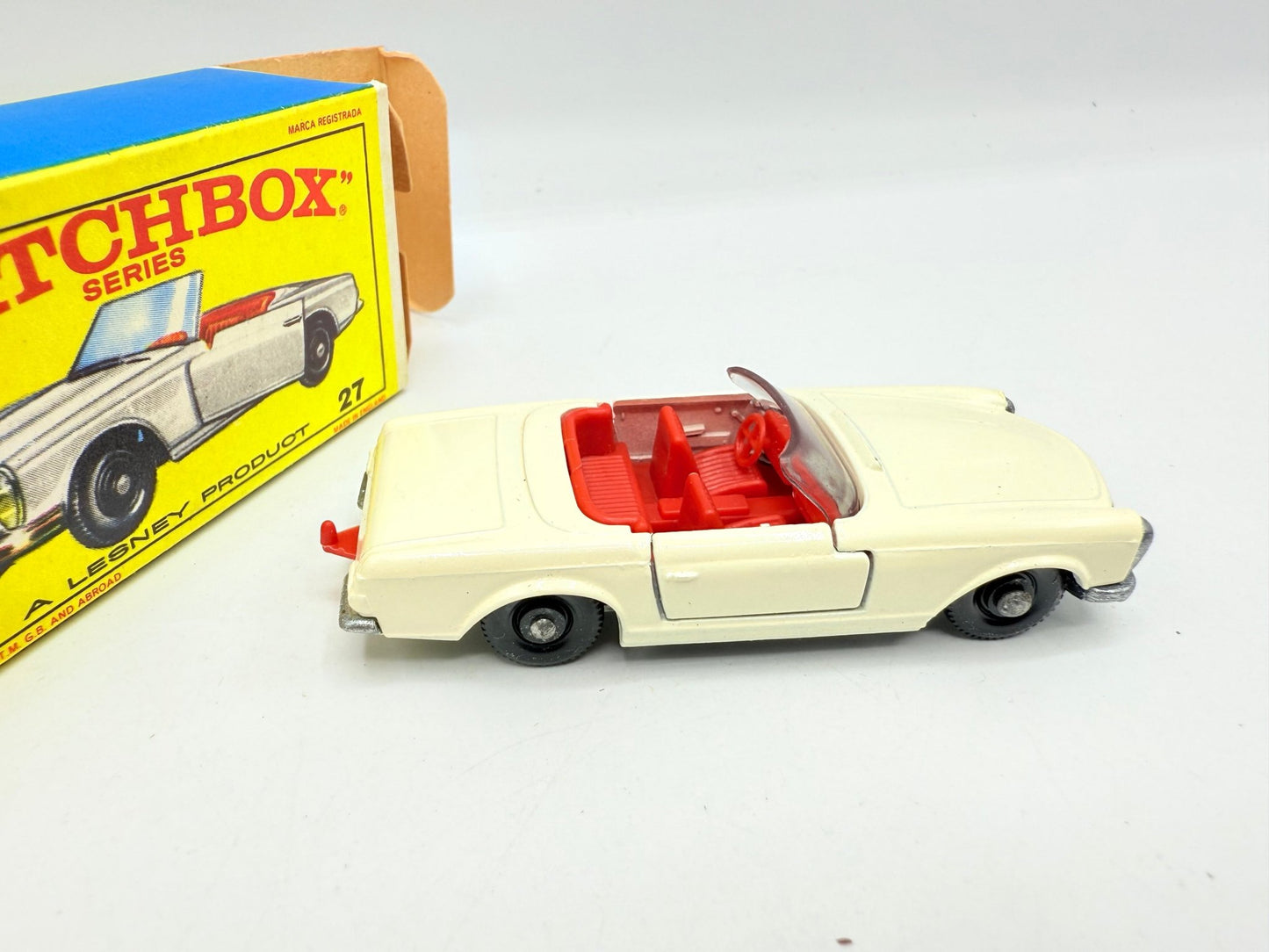 Matchbox Lesney 27d Mercedes - Benz 230SL - Magic Matchbox