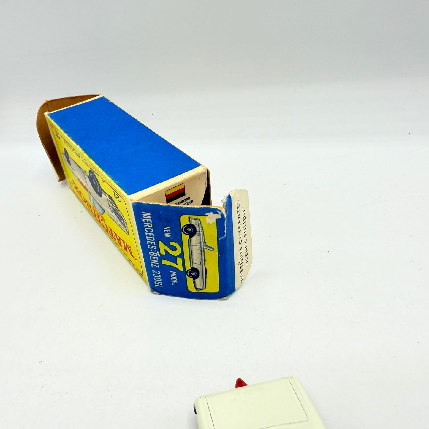 Matchbox Lesney 27d Mercedes - Benz 230SL - Magic Matchbox