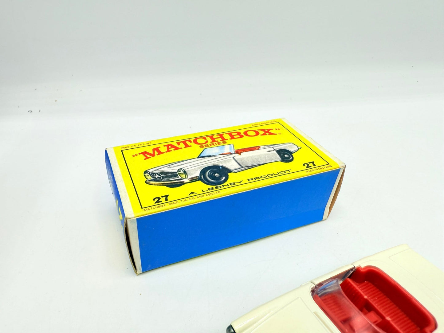 Matchbox Lesney 27d Mercedes - Benz 230SL - Magic Matchbox