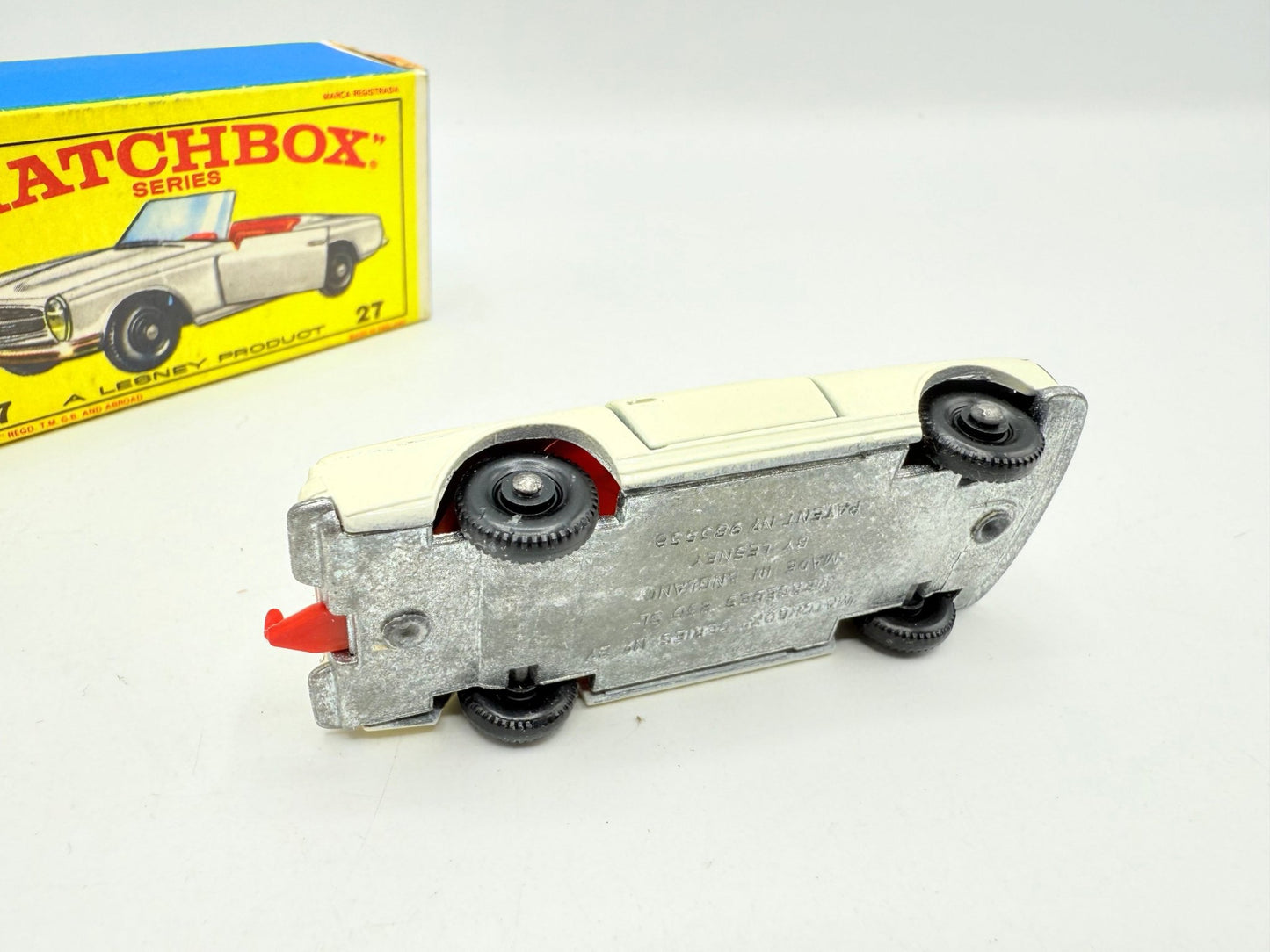 Matchbox Lesney 27d Mercedes - Benz 230SL - Magic Matchbox