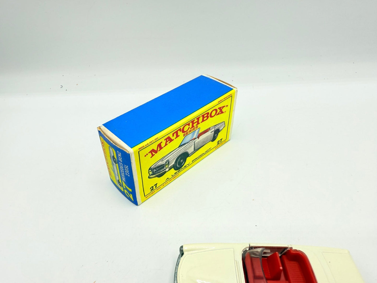 Matchbox Lesney 27d Mercedes - Benz 230SL - Magic Matchbox