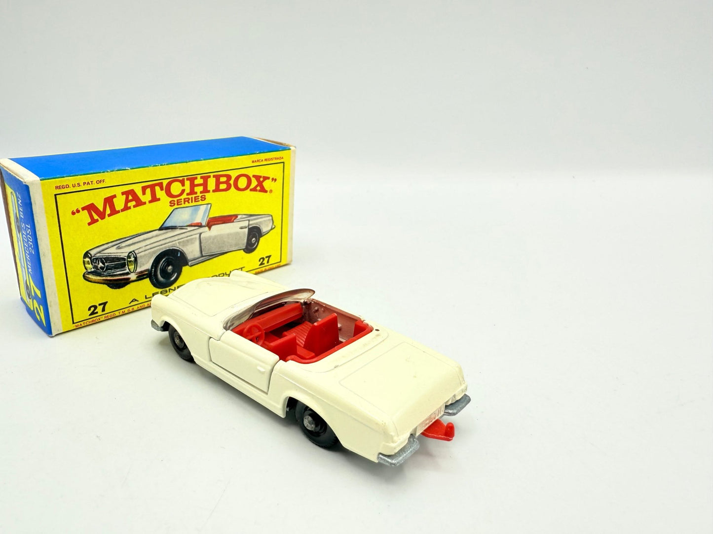 Matchbox Lesney 27d Mercedes - Benz 230SL - Magic Matchbox