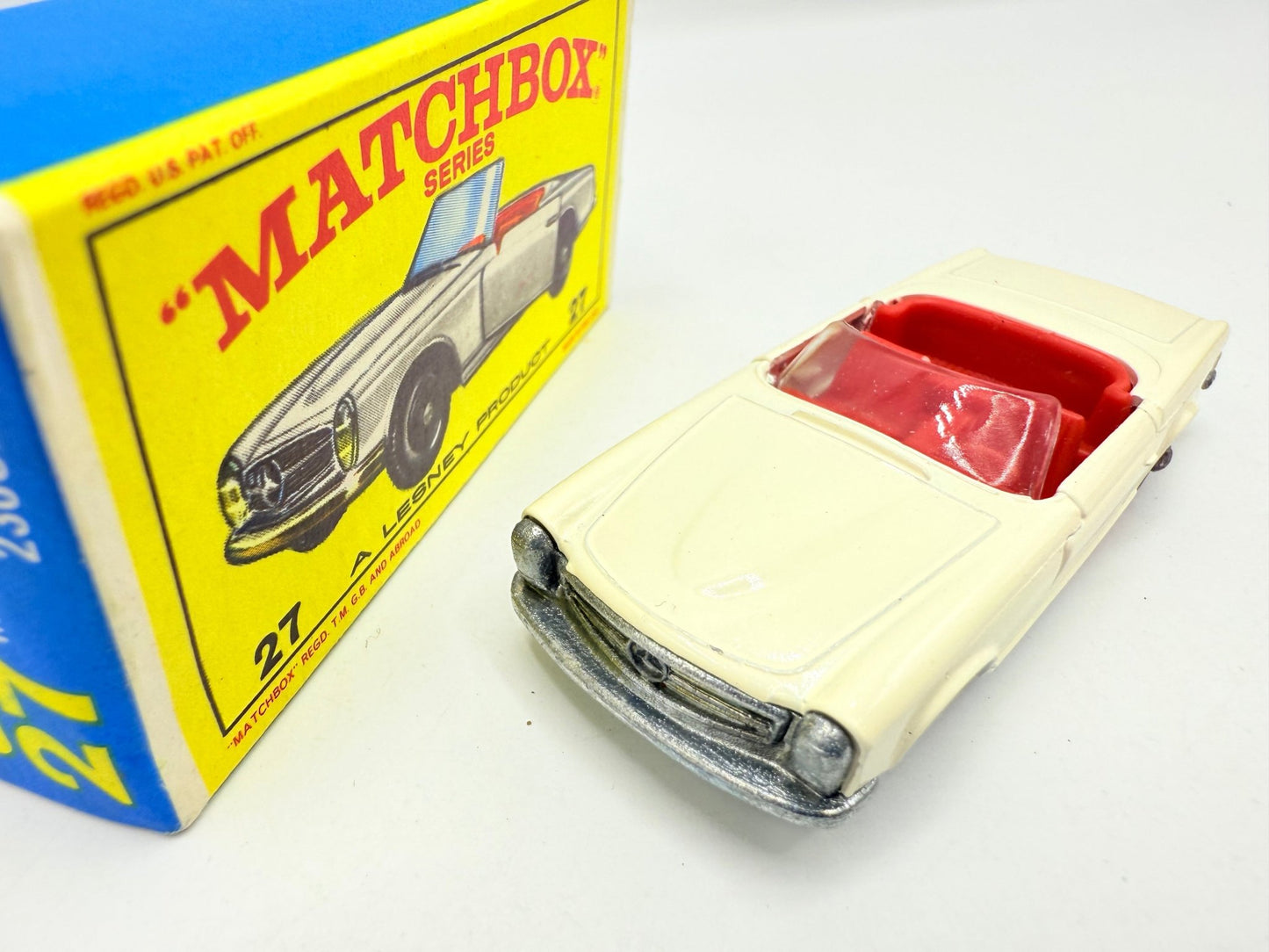 Matchbox Lesney 27d Mercedes - Benz 230SL - Magic Matchbox