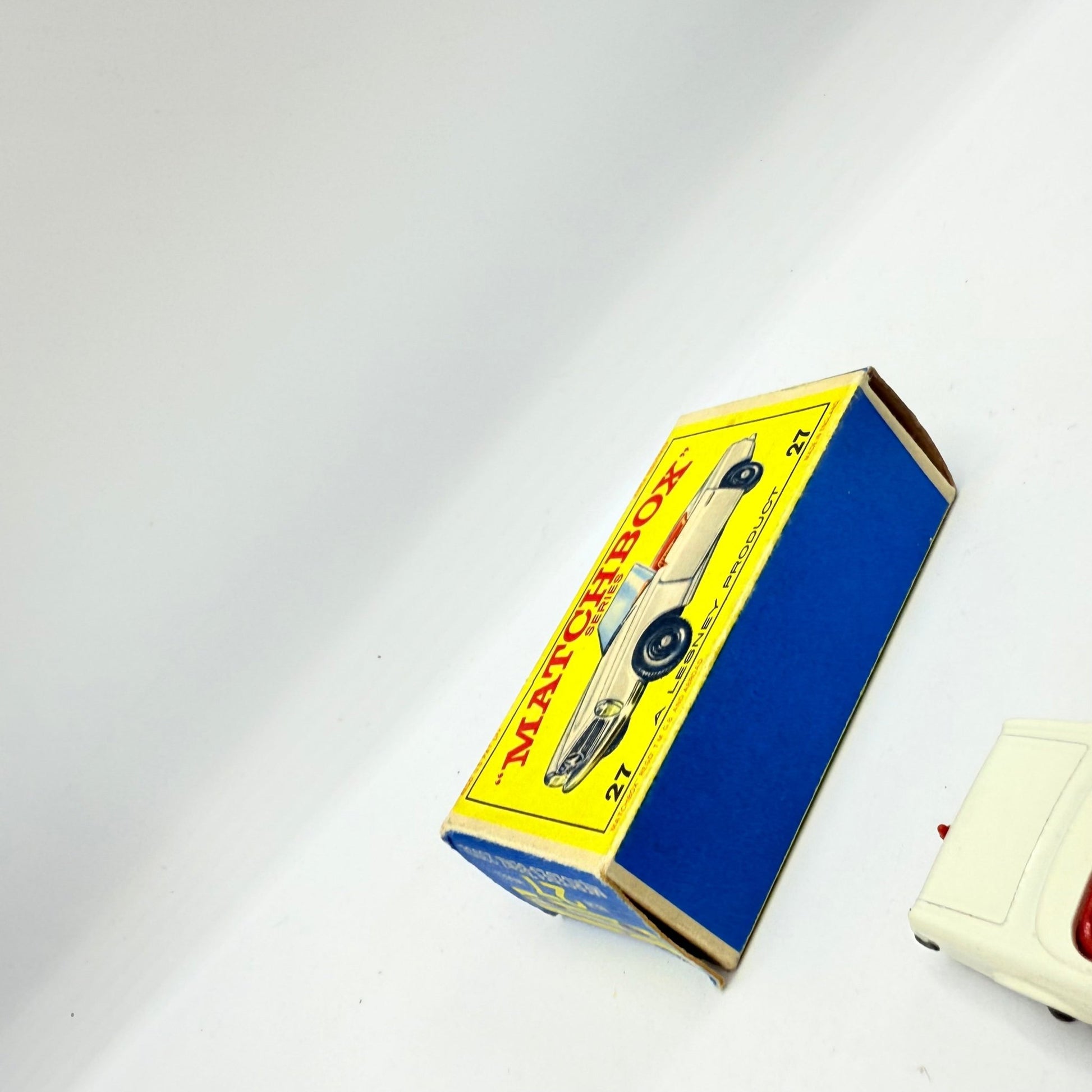 Matchbox Lesney 27d Mercedes - Benz 230SL - Magic Matchbox