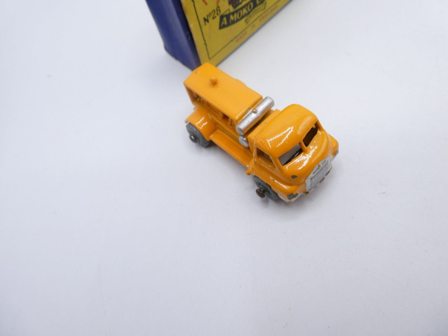 Matchbox Lesney 28a Bedford Compressor Truck MW - Magic Matchbox
