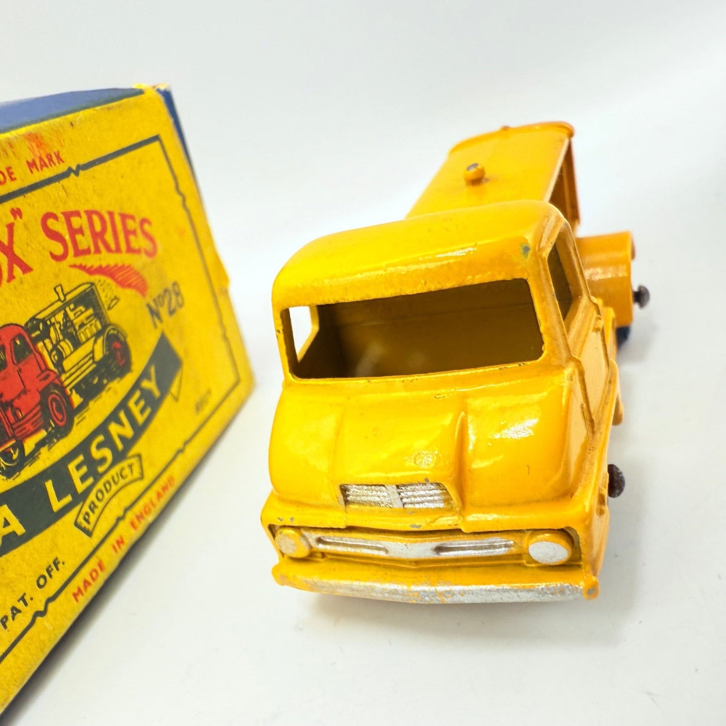 Matchbox Lesney 28b Ford Thames Compressor Truck - Magic Matchbox