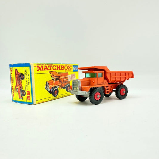 Matchbox Lesney 28d Mack Dump Truck With Red Hubs F Box - Magic Matchbox