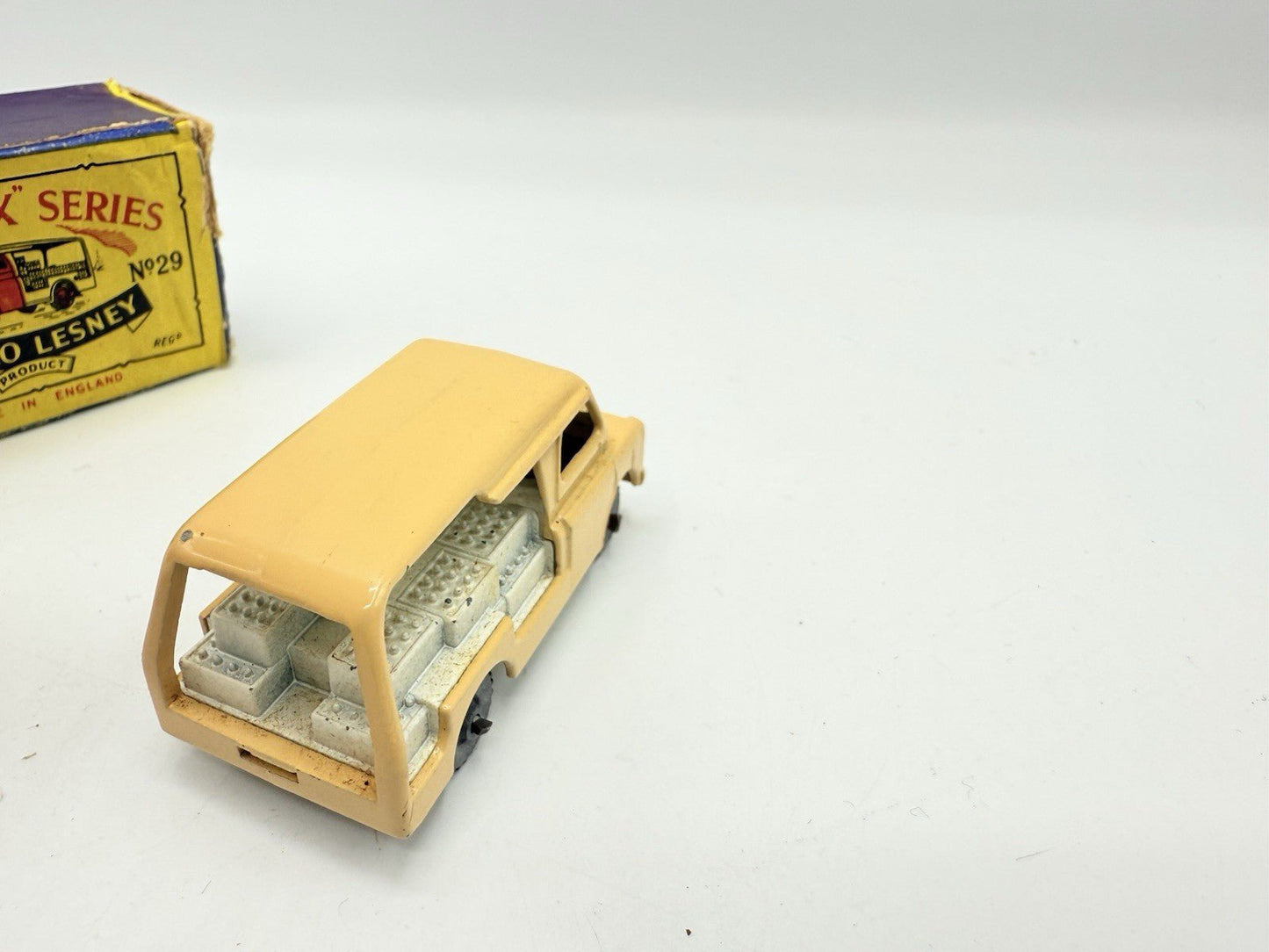 Matchbox Lesney 29a Bedford Milk Float Van MW - Magic Matchbox