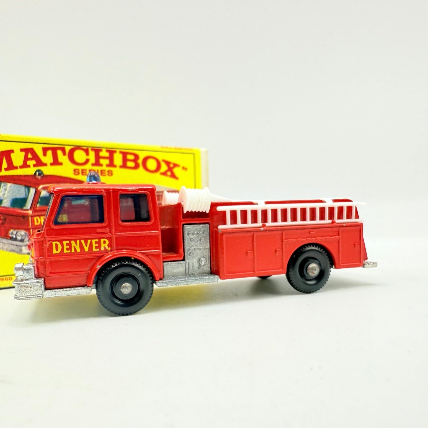 Matchbox Lesney 29c Denver Fire Pumper Truck - Magic Matchbox