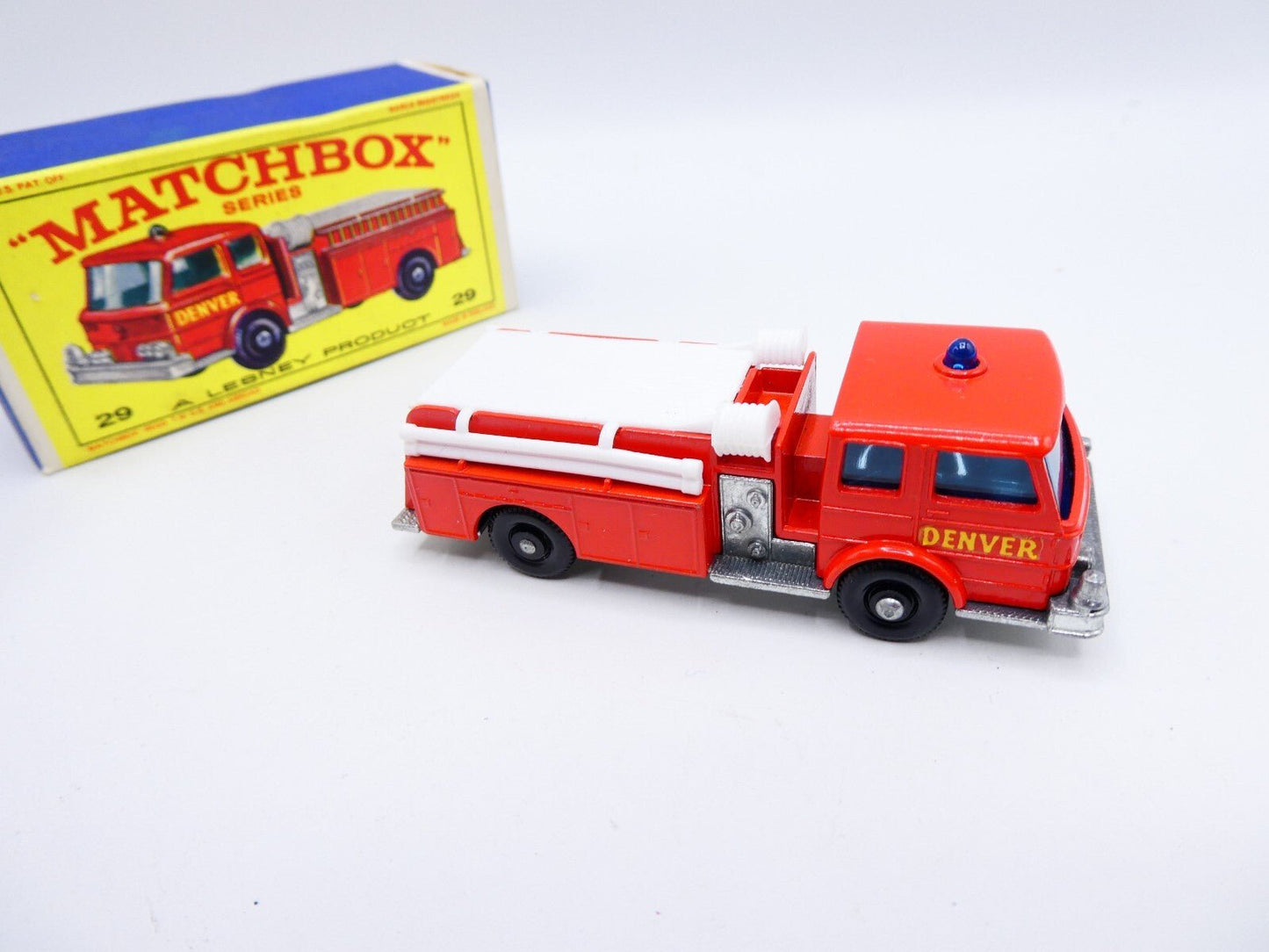 Matchbox Lesney 29c Fire Pumper Truck - Magic Matchbox