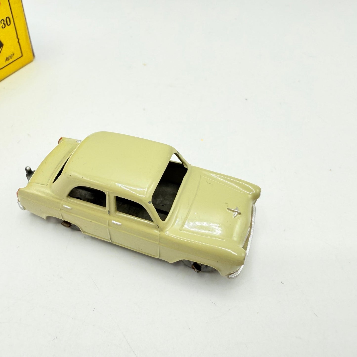 Matchbox Lesney 30a Ford Prefect - Magic Matchbox