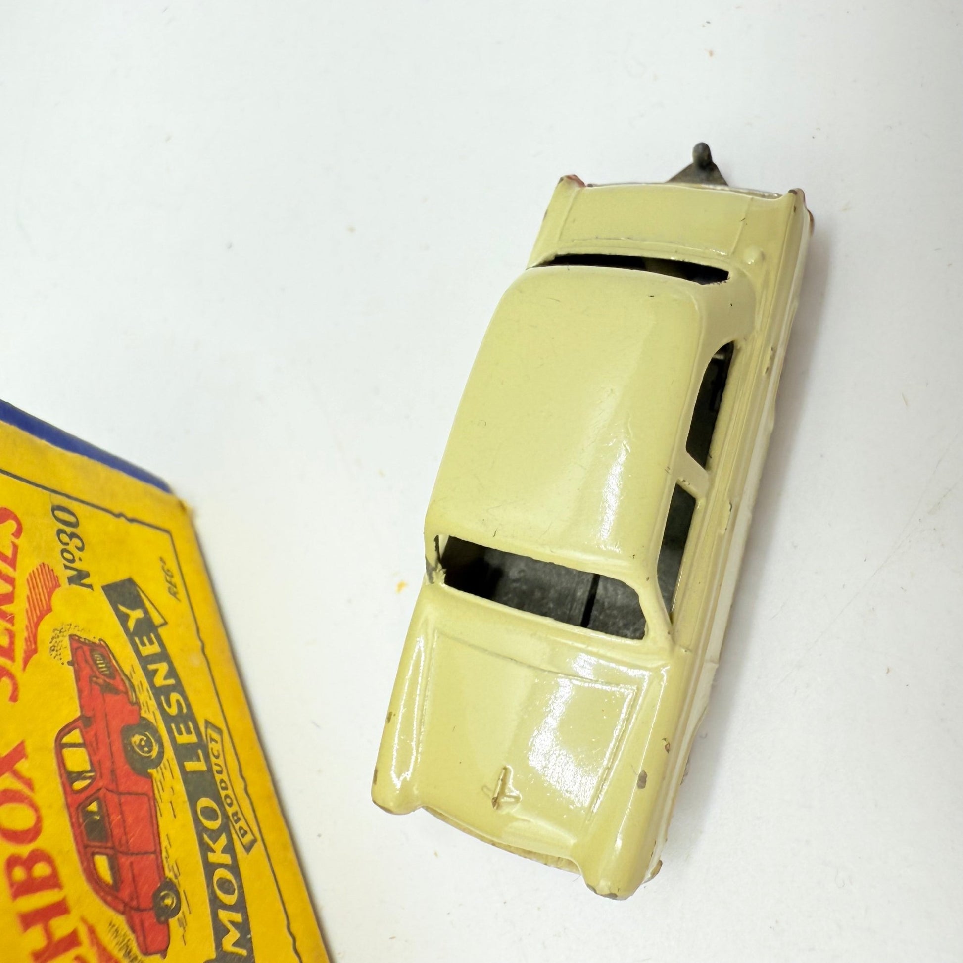Matchbox Lesney 30a Ford Prefect MW - Magic Matchbox