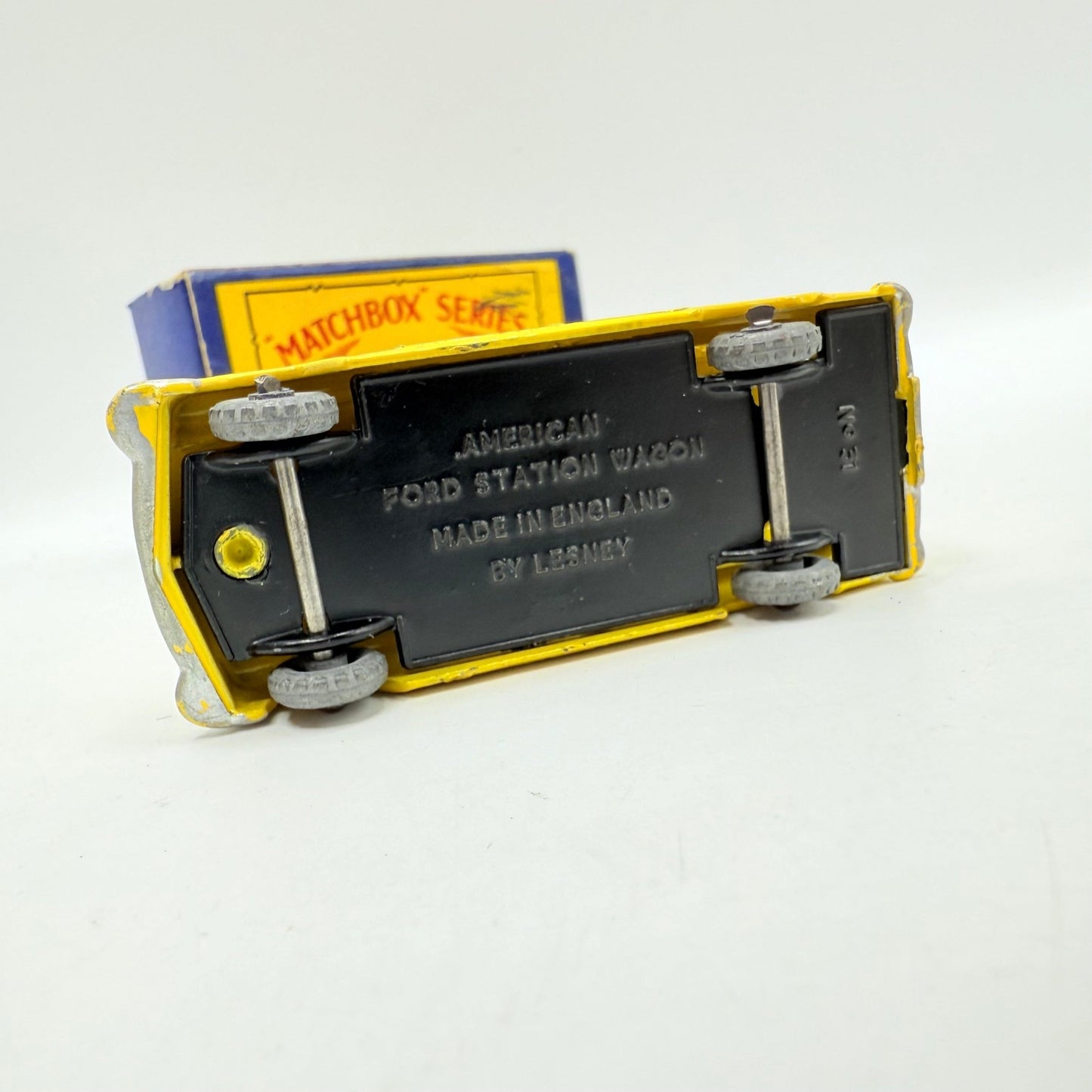Matchbox Lesney 31a American Ford Station Wagon MW - Magic Matchbox