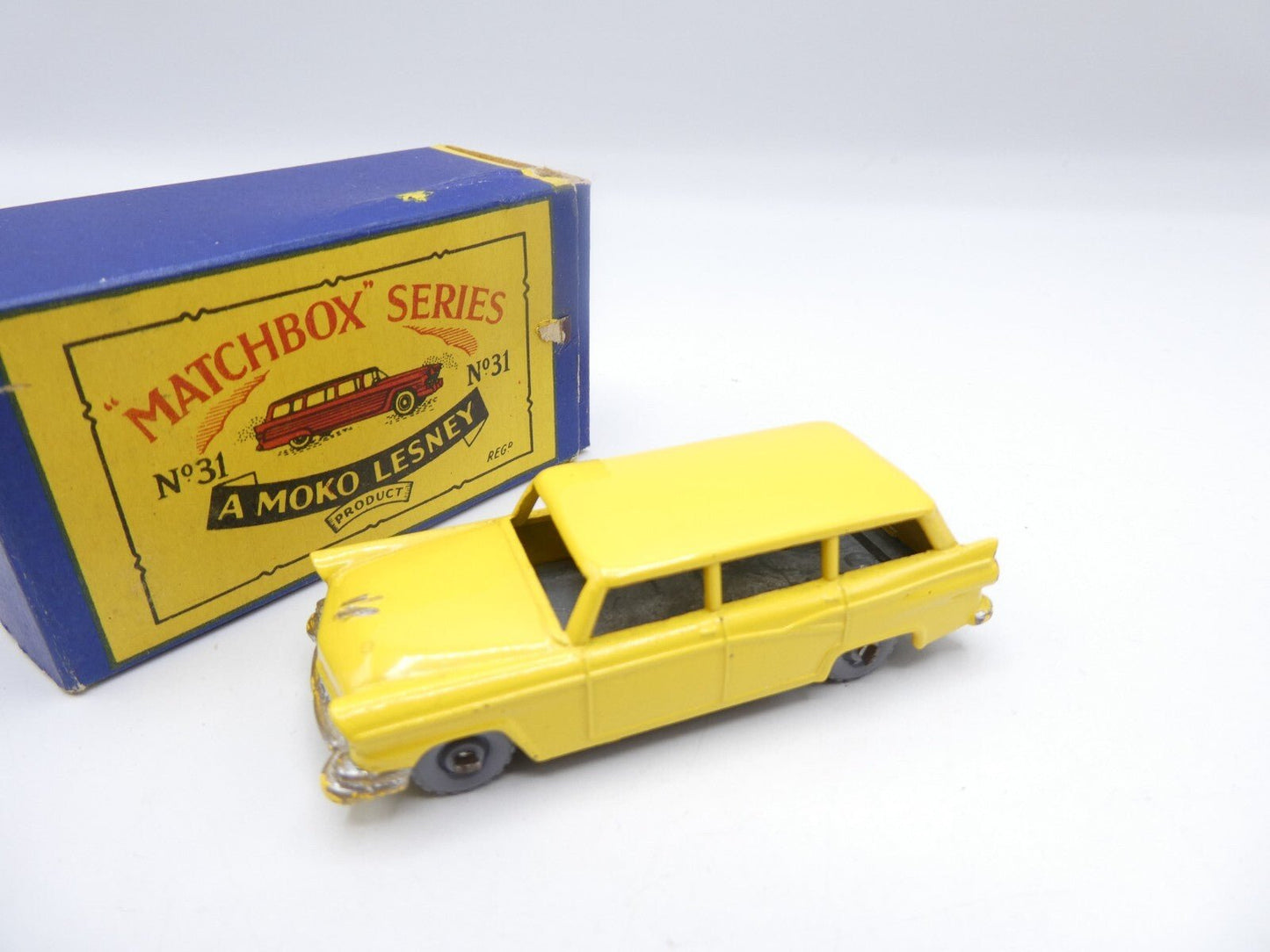 Matchbox Lesney 31a Ford Station Wagon GPW - Magic Matchbox