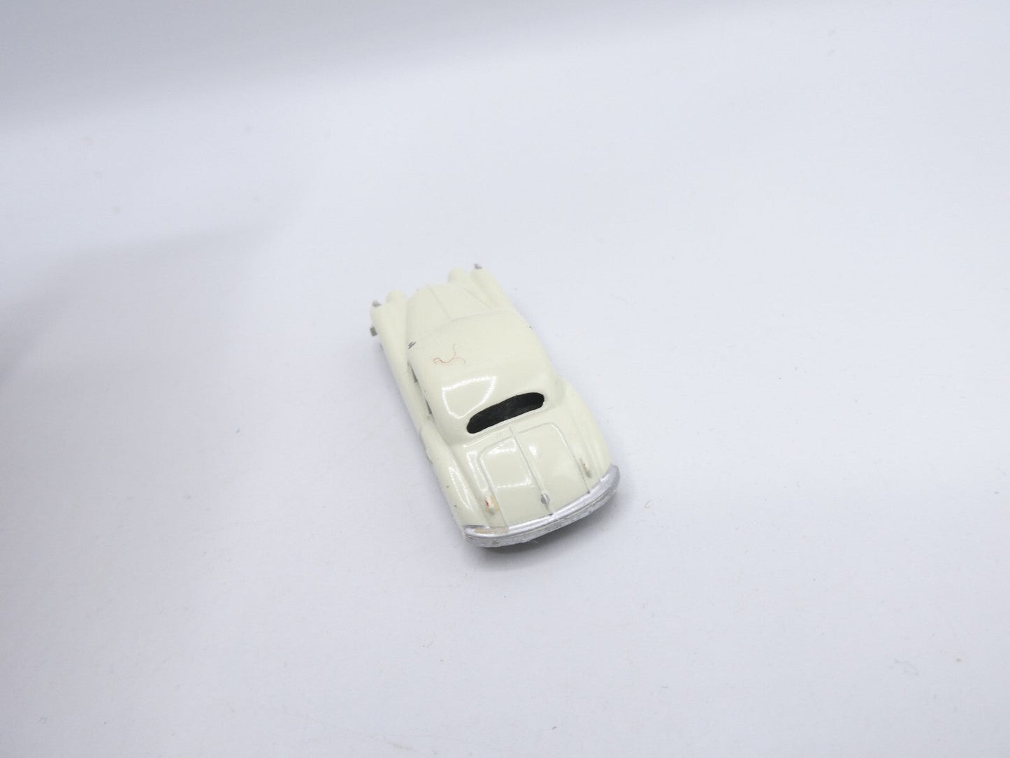Matchbox Lesney 32a Jaguar XK140 Off white MW - Magic Matchbox