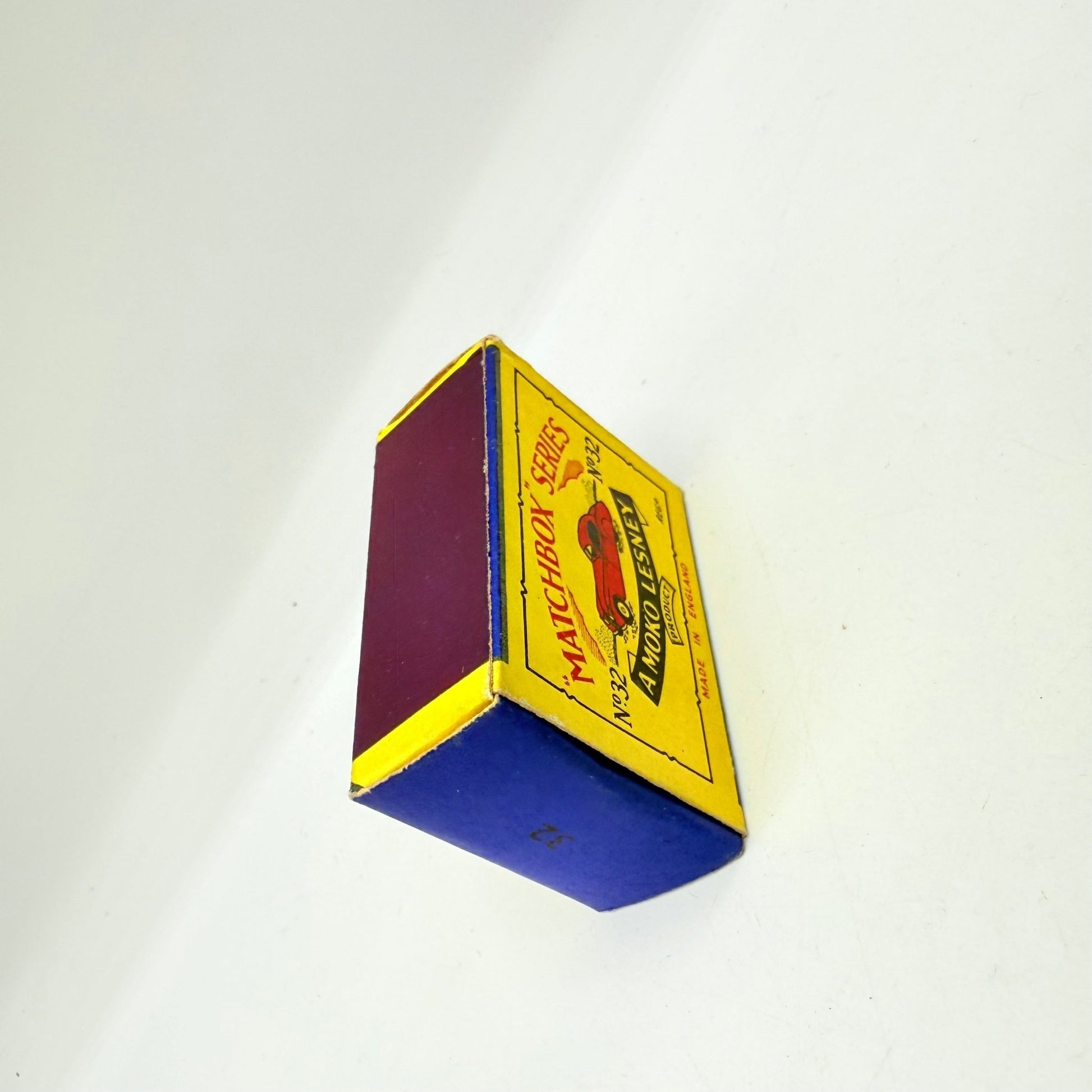 Matchbox Lesney 32a Jaguar XK140 white MW - Magic Matchbox