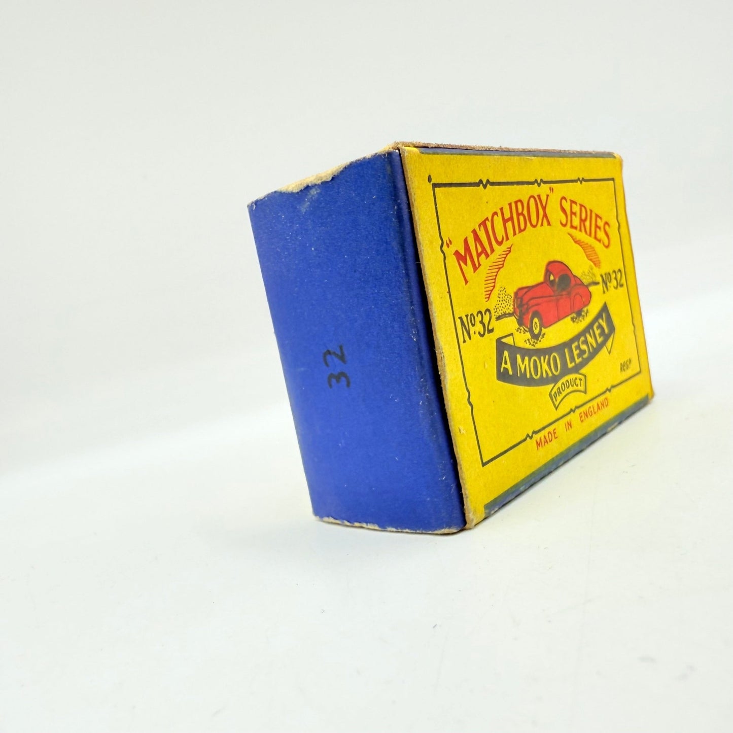 Matchbox Lesney 32a Jaguar XK140 white MW - Magic Matchbox