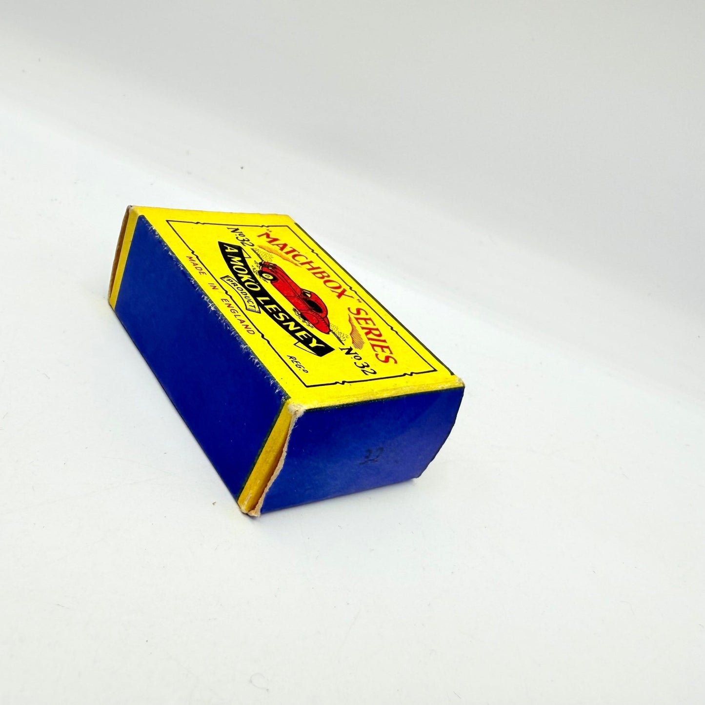 Matchbox Lesney 32a Jaguar XK140 white MW - Magic Matchbox