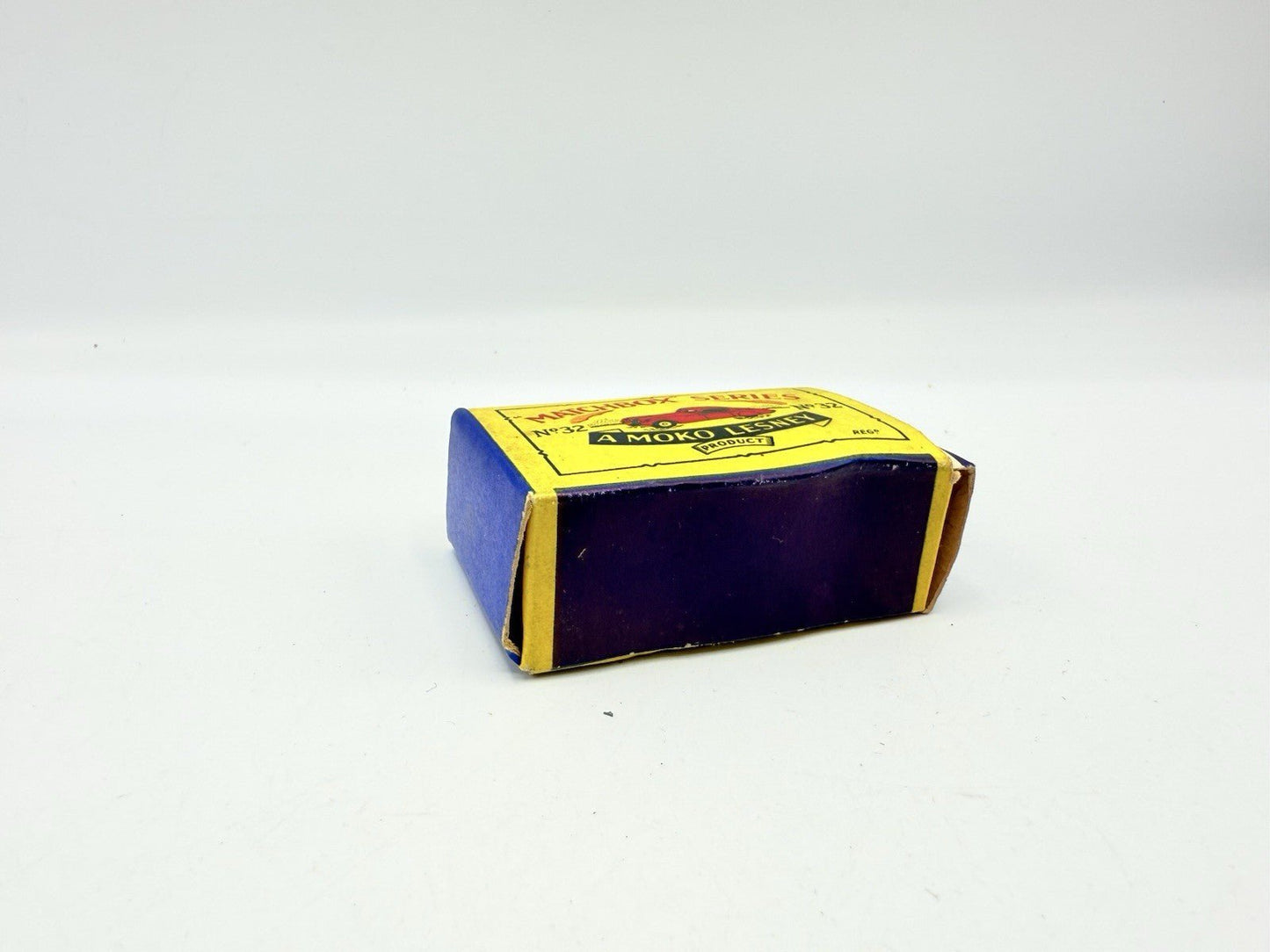 Matchbox Lesney 32a Jaguar XK140 white MW - Magic Matchbox
