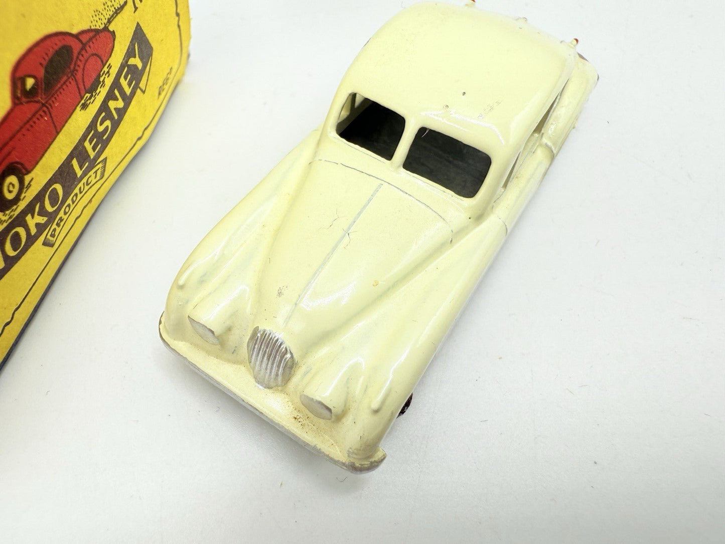 Matchbox Lesney 32a Jaguar XK140 white MW - Magic Matchbox