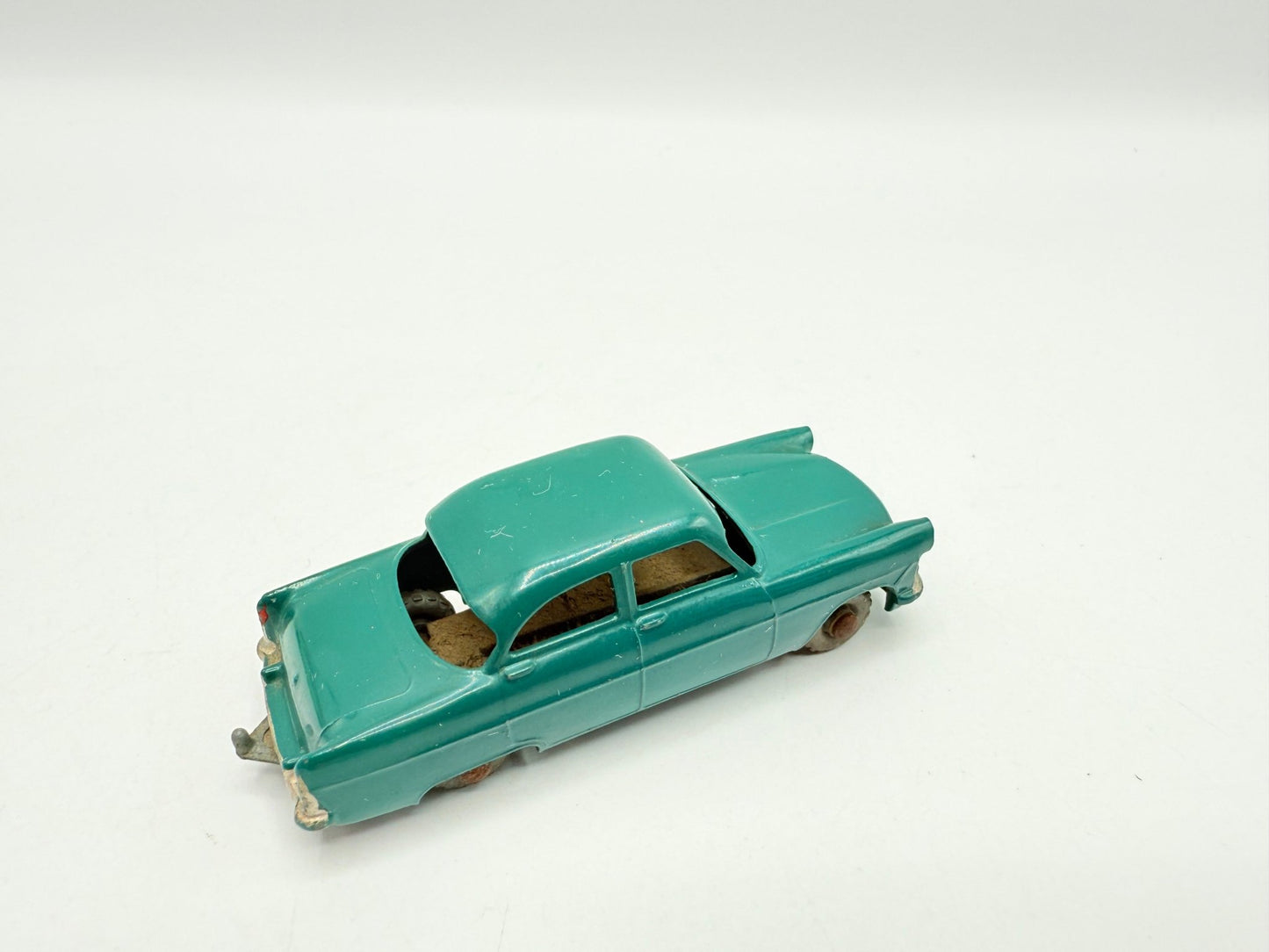 Matchbox Lesney 33a Ford Zodiac Dark Green MW Near Mint Unboxed - Magic Matchbox