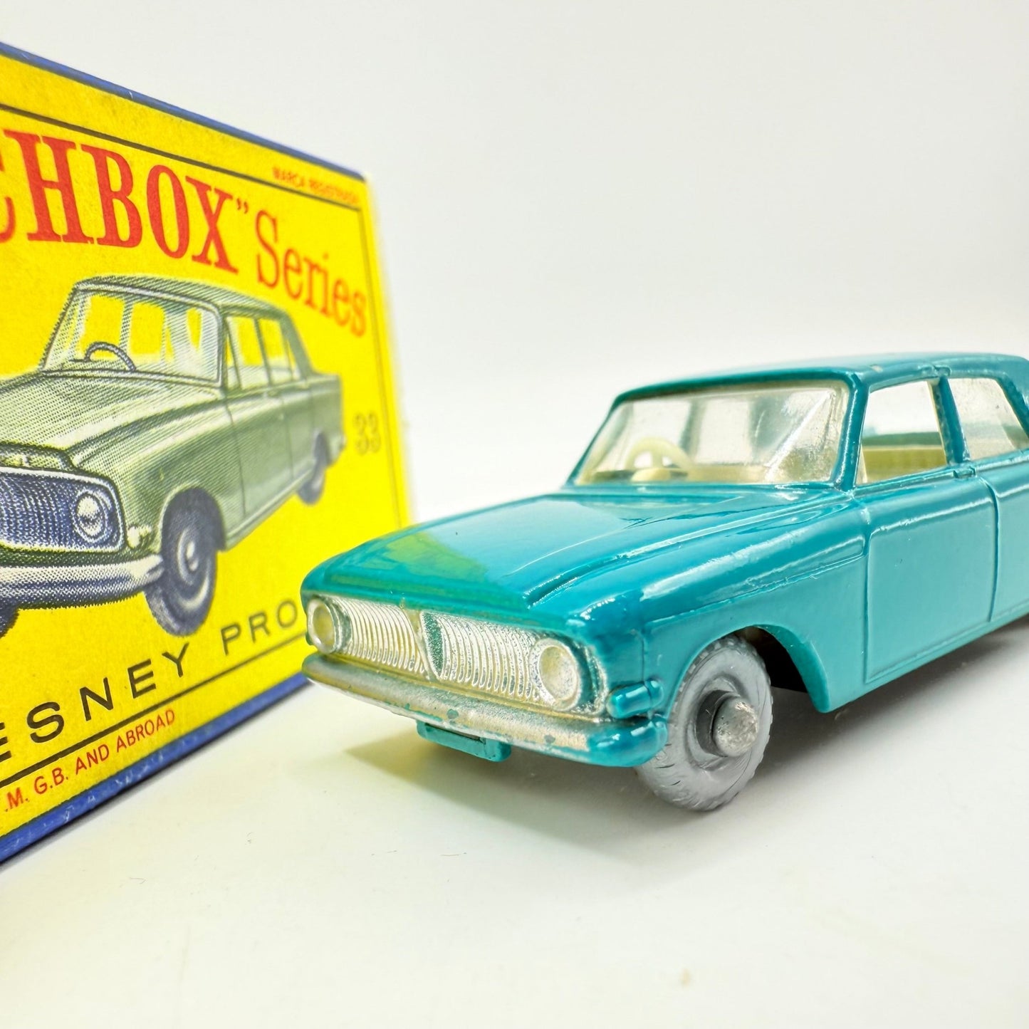 Matchbox Lesney 33b Ford Zephyr 6 SPW - Magic Matchbox