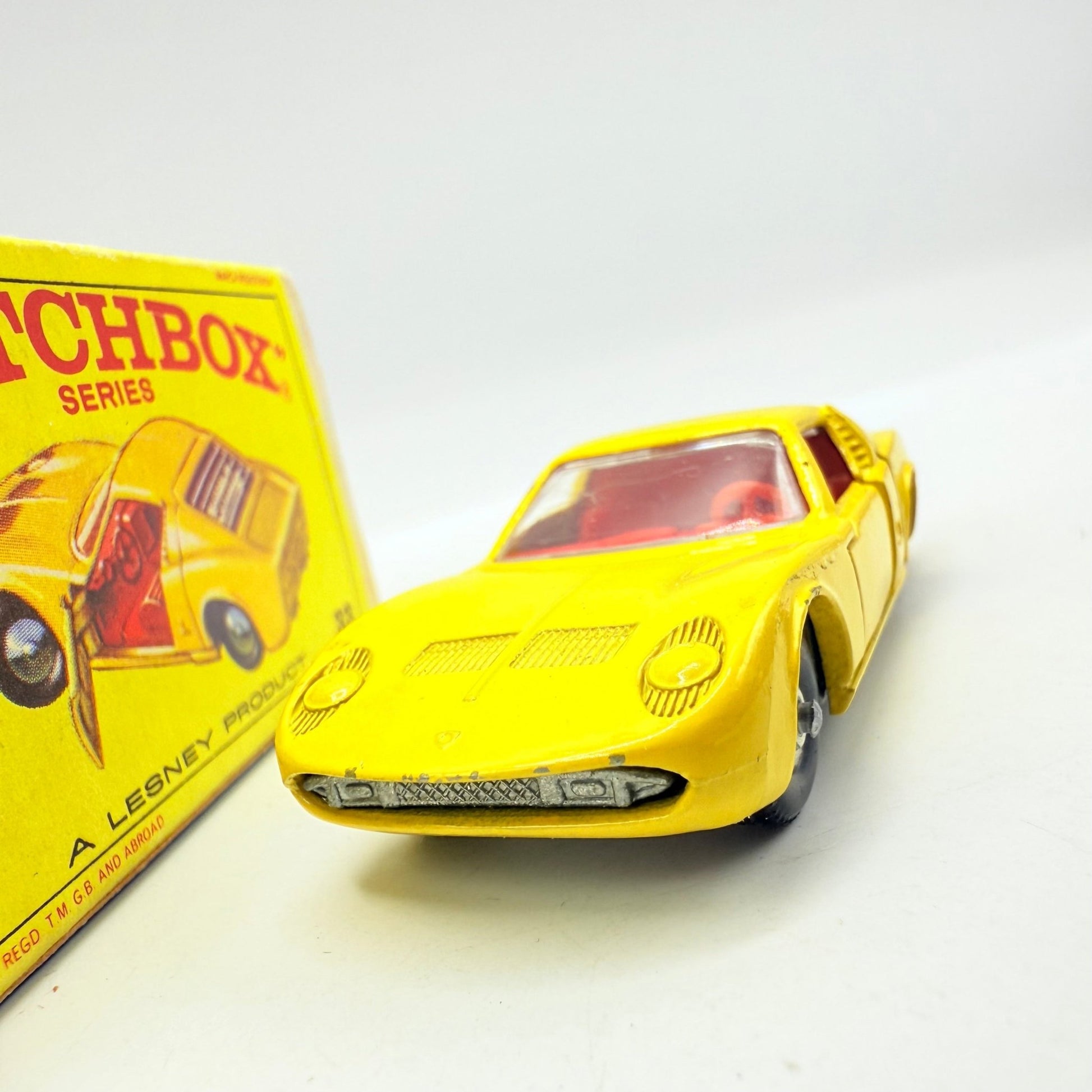 Matchbox Lesney 33c Lamborghini Miura Yellow & Red Interior - Magic Matchbox