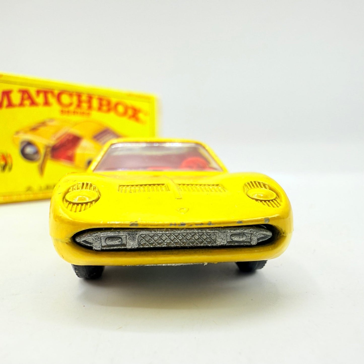 Matchbox Lesney 33c Lamborghini Miura Yellow & Red Interior - Magic Matchbox