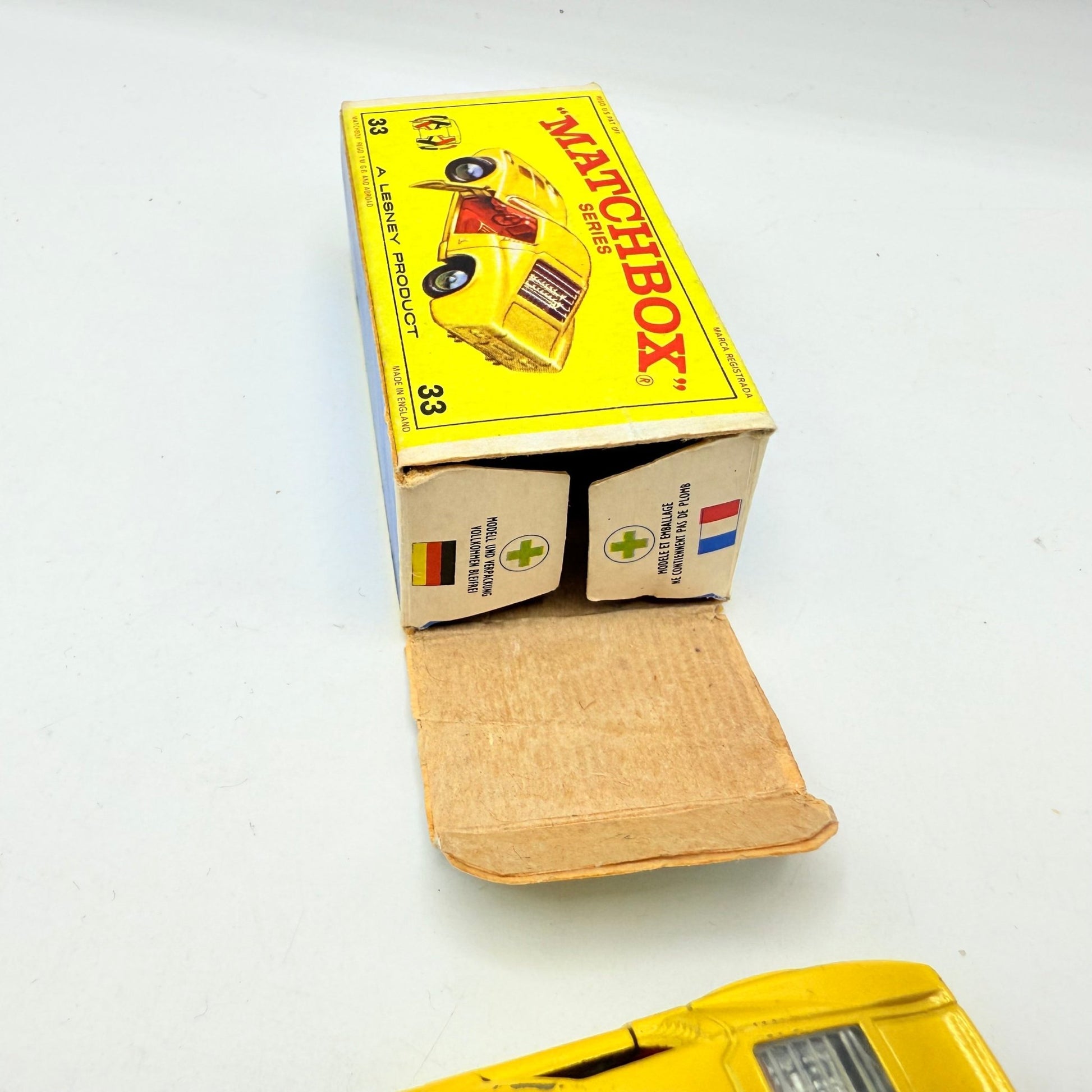 Matchbox Lesney 33c Lamborghini Miura Yellow & Red Interior - Magic Matchbox