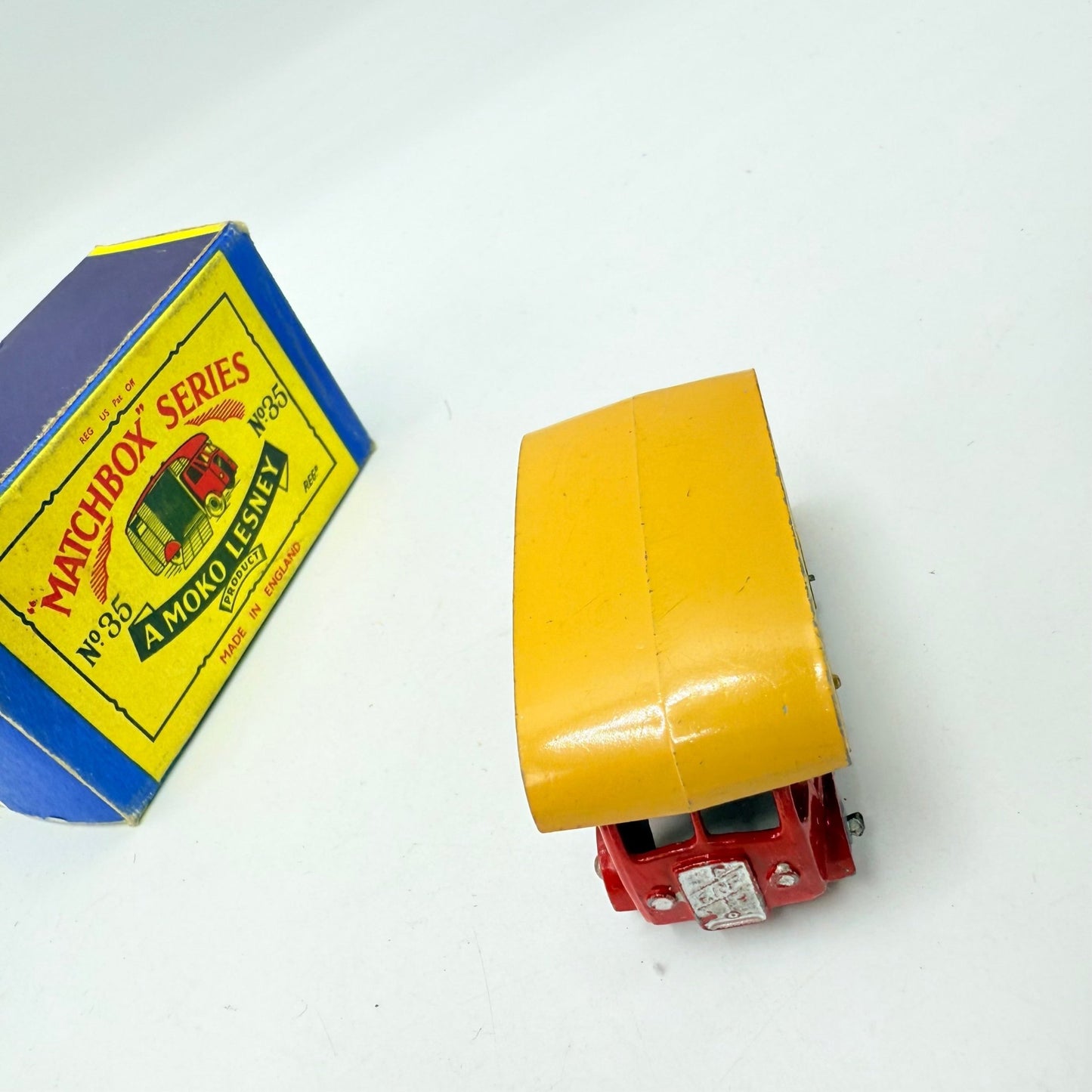 Matchbox Lesney 35a ERF Horsebox GPW - Magic Matchbox