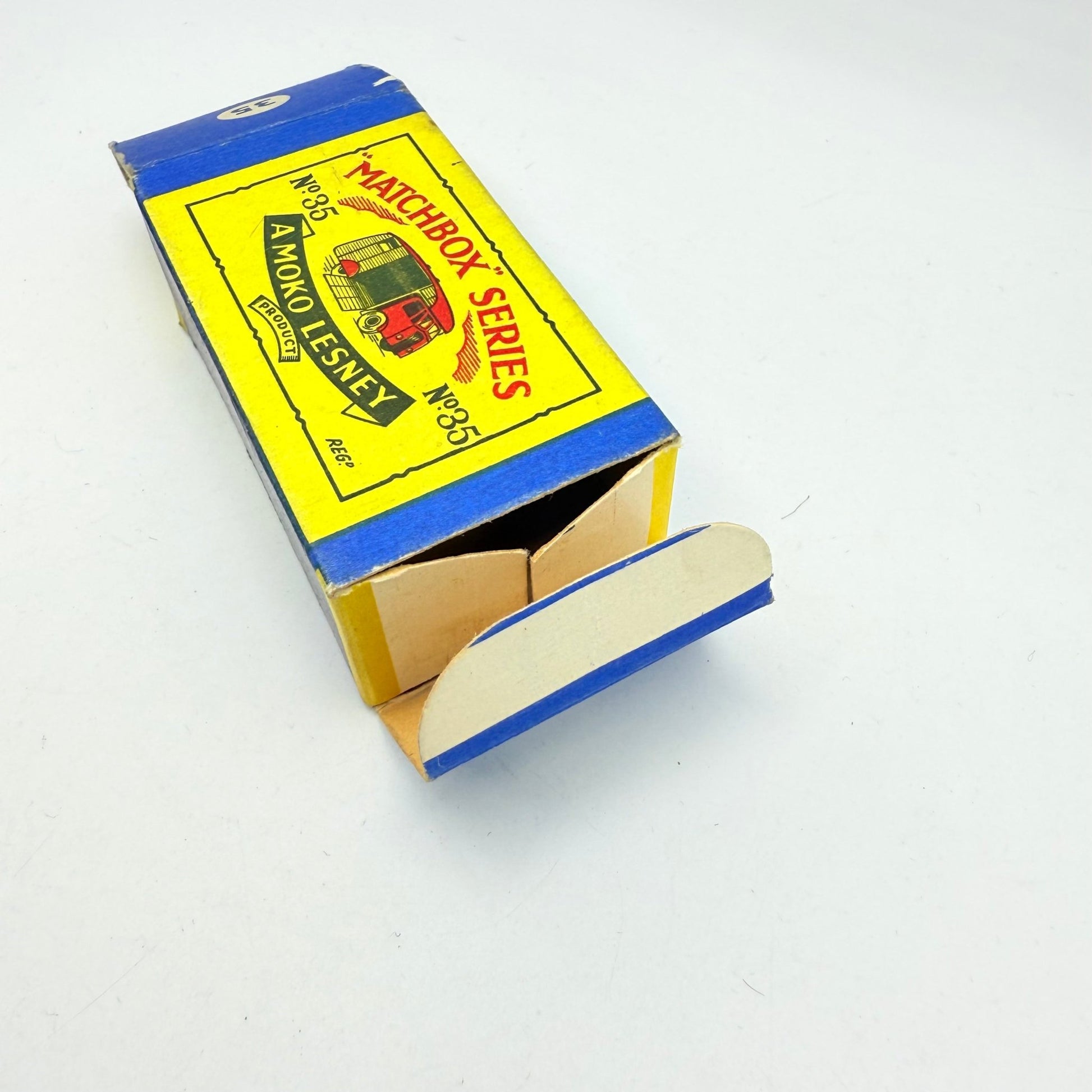 Matchbox Lesney 35a ERF Horsebox GPW - Magic Matchbox