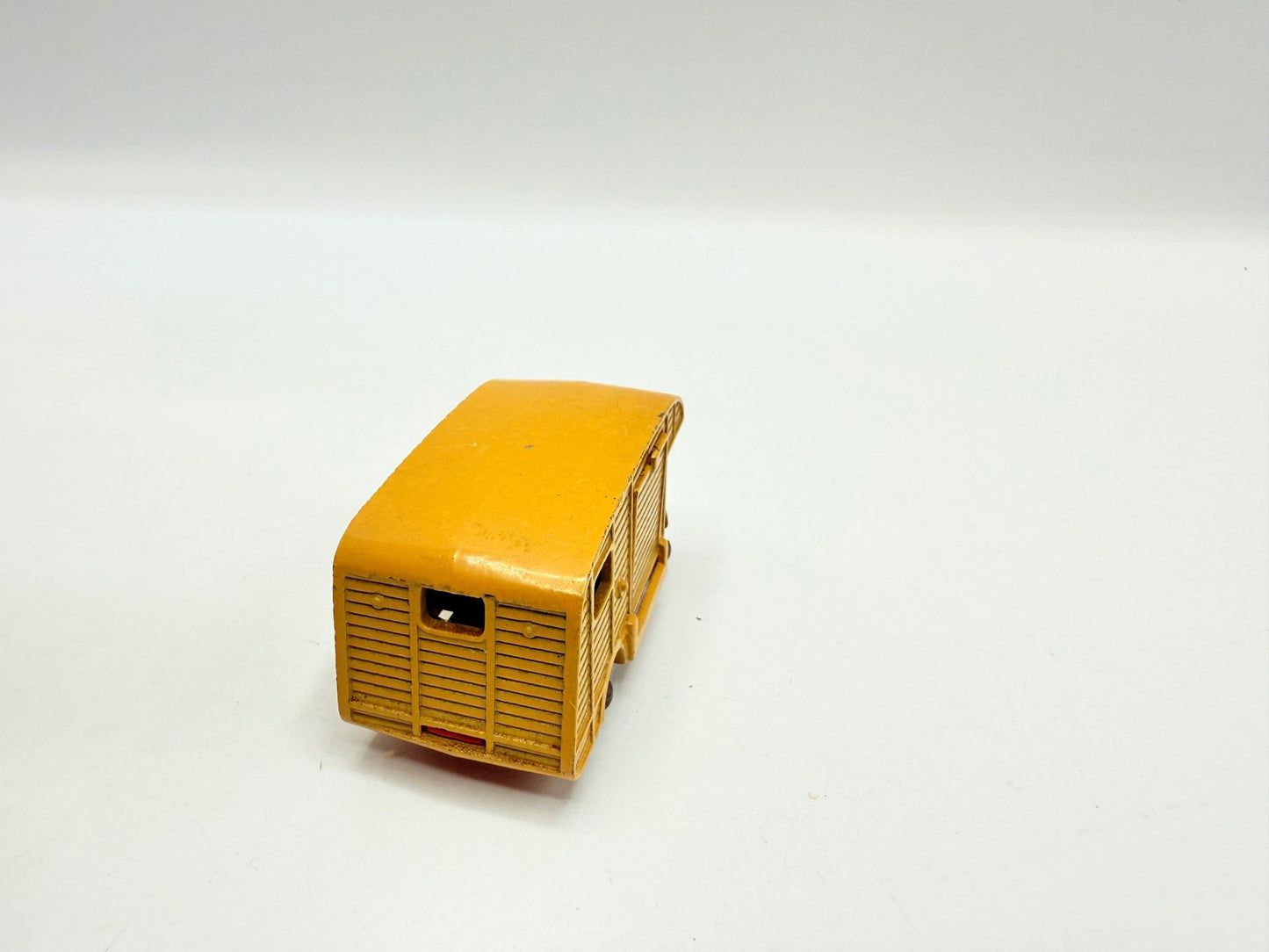 Matchbox Lesney 35a ERF Marshall Horse Box - Magic Matchbox