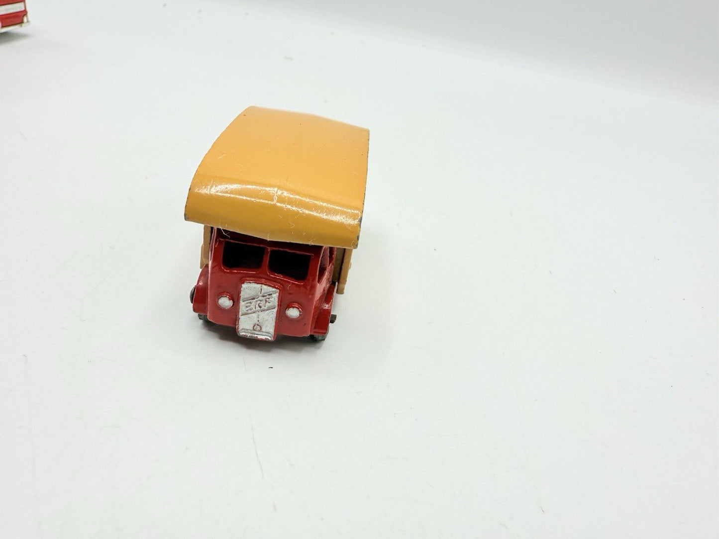 Matchbox Lesney 35a ERF Marshall Horse Box - Magic Matchbox
