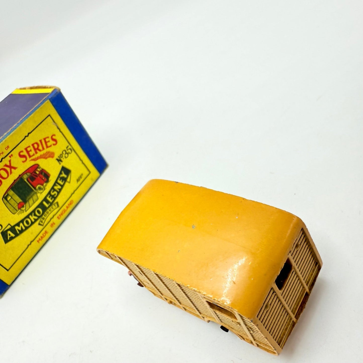 Matchbox Lesney 35a Horse Box MW - Magic Matchbox