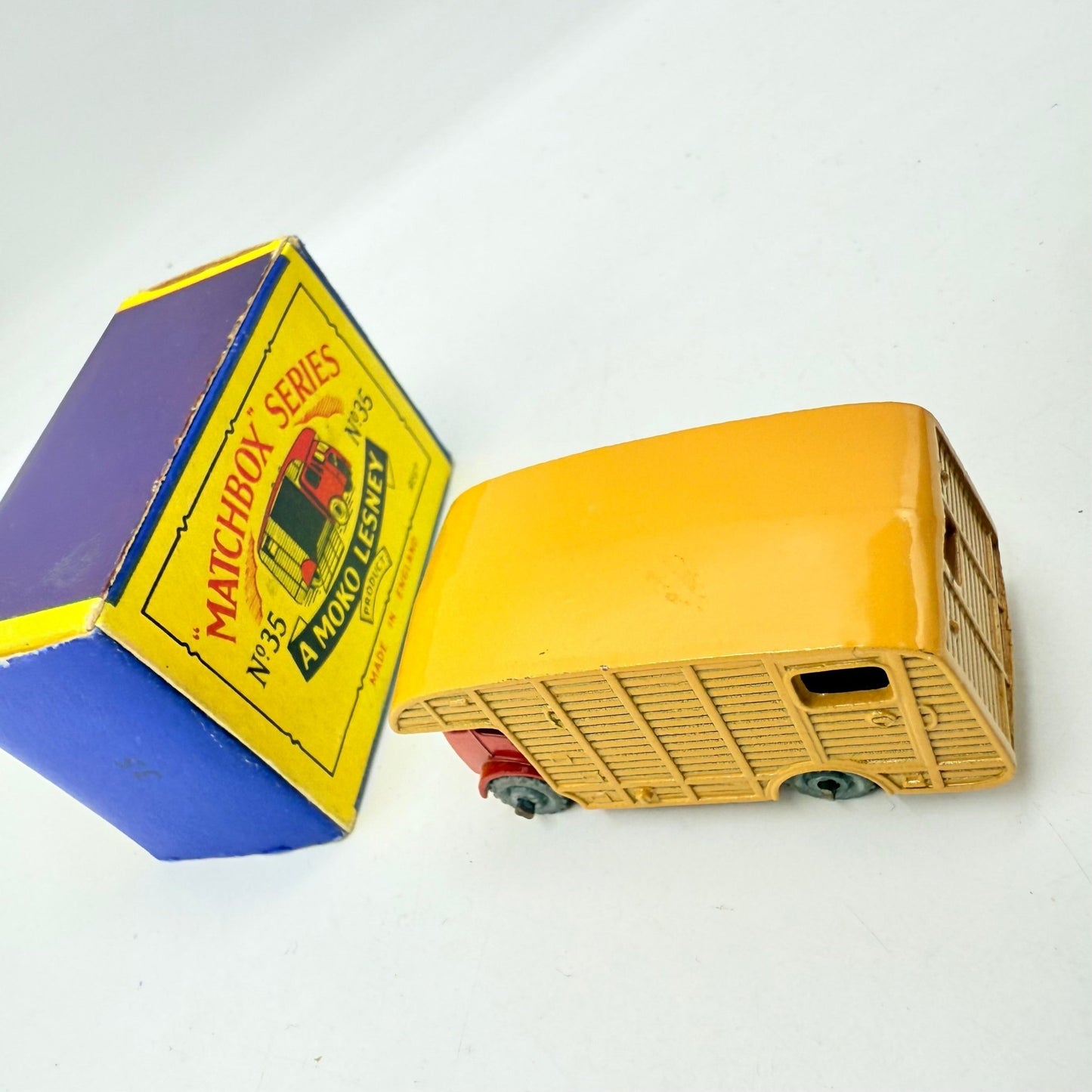 Matchbox Lesney 35a Horse Box MW - Magic Matchbox