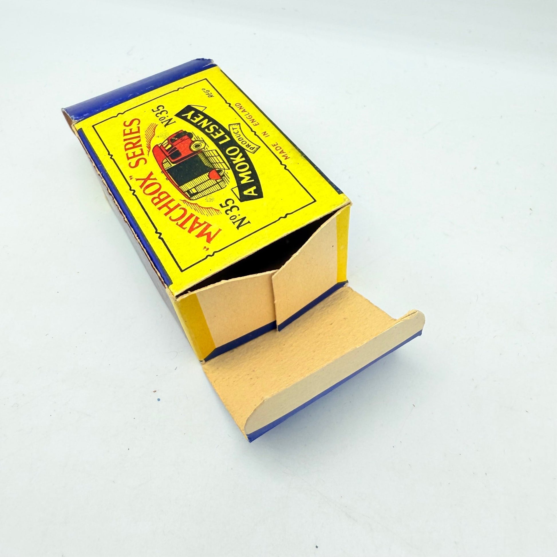 Matchbox Lesney 35a Horse Box MW - Magic Matchbox