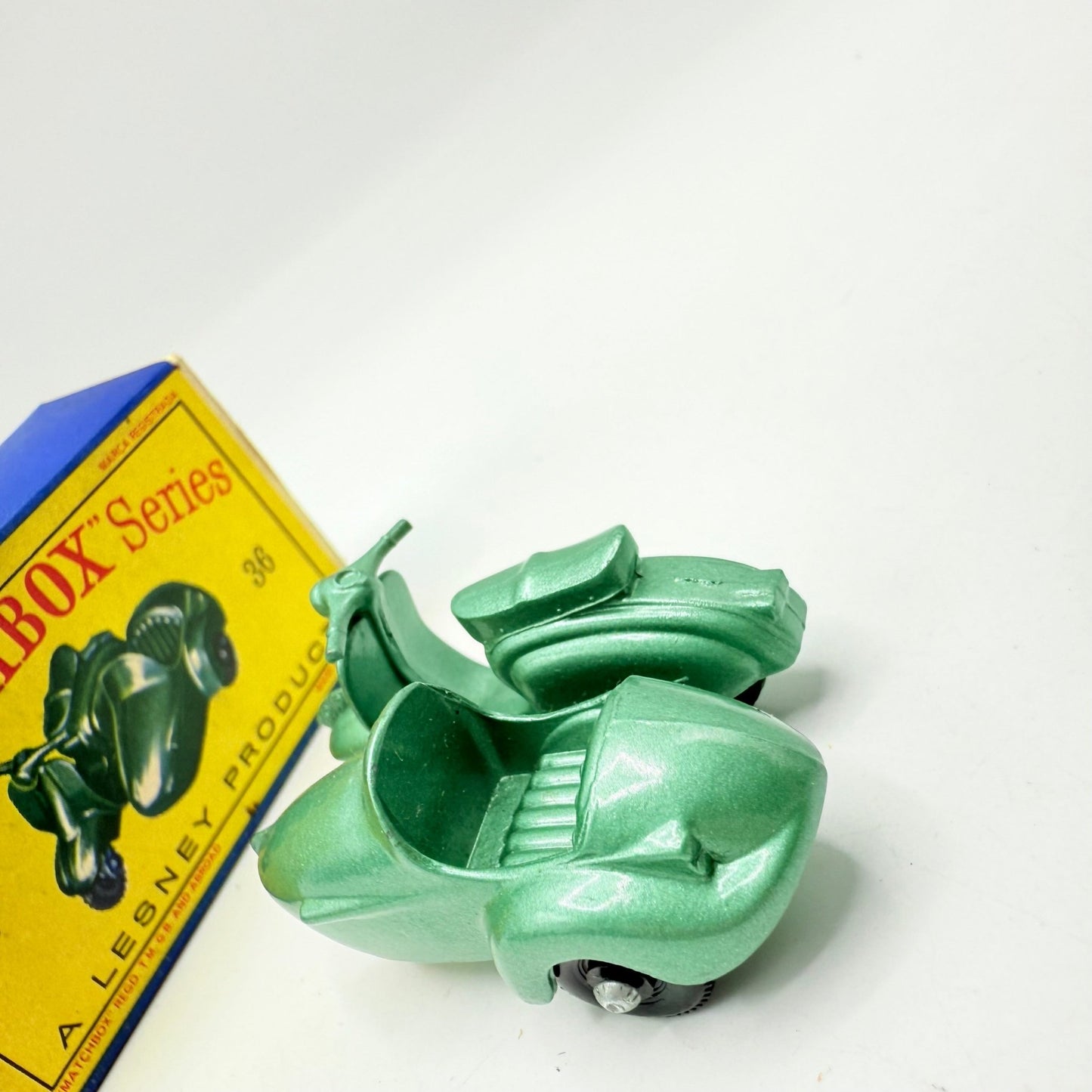 Matchbox Lesney 36b Lambretta Scooter - Magic Matchbox