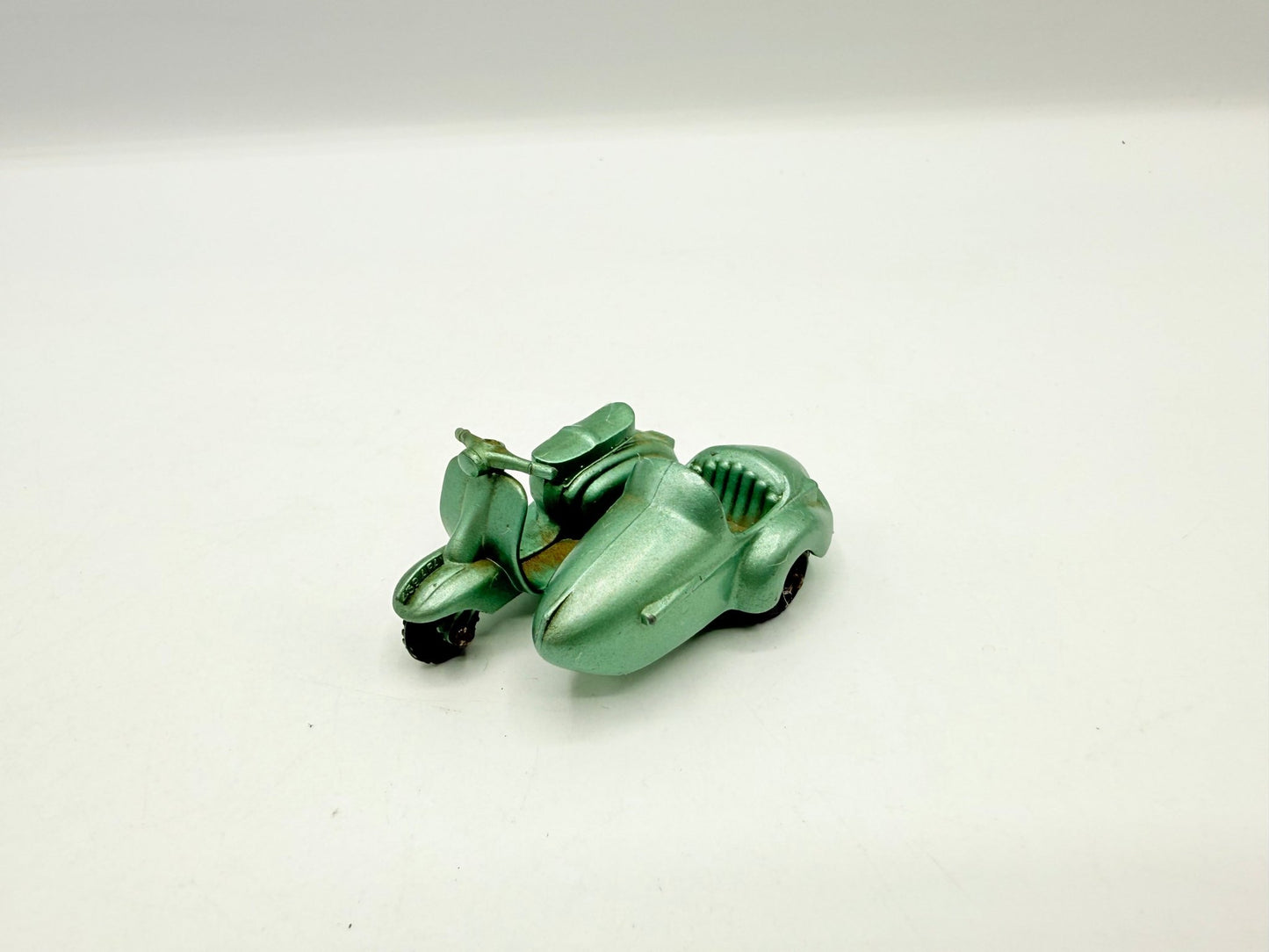 Matchbox Lesney 36b Lambretta Scooter - Near mint - Magic Matchbox